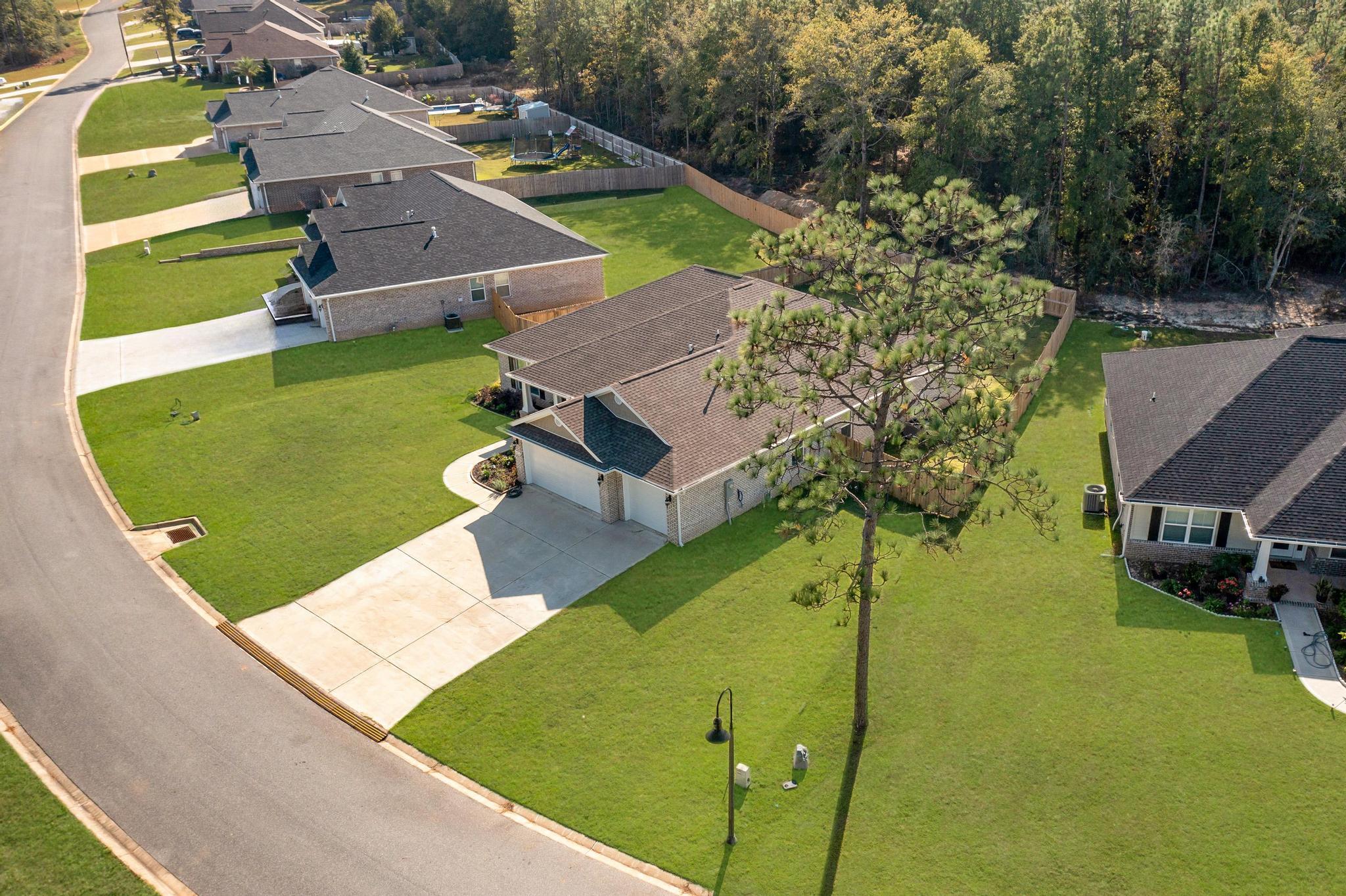NATURE LAKE - Residential