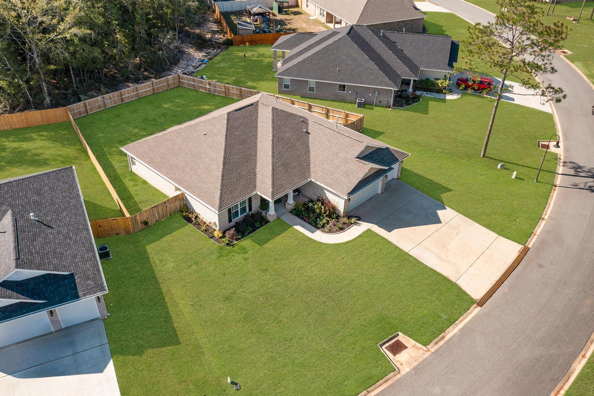 NATURE LAKE - Residential