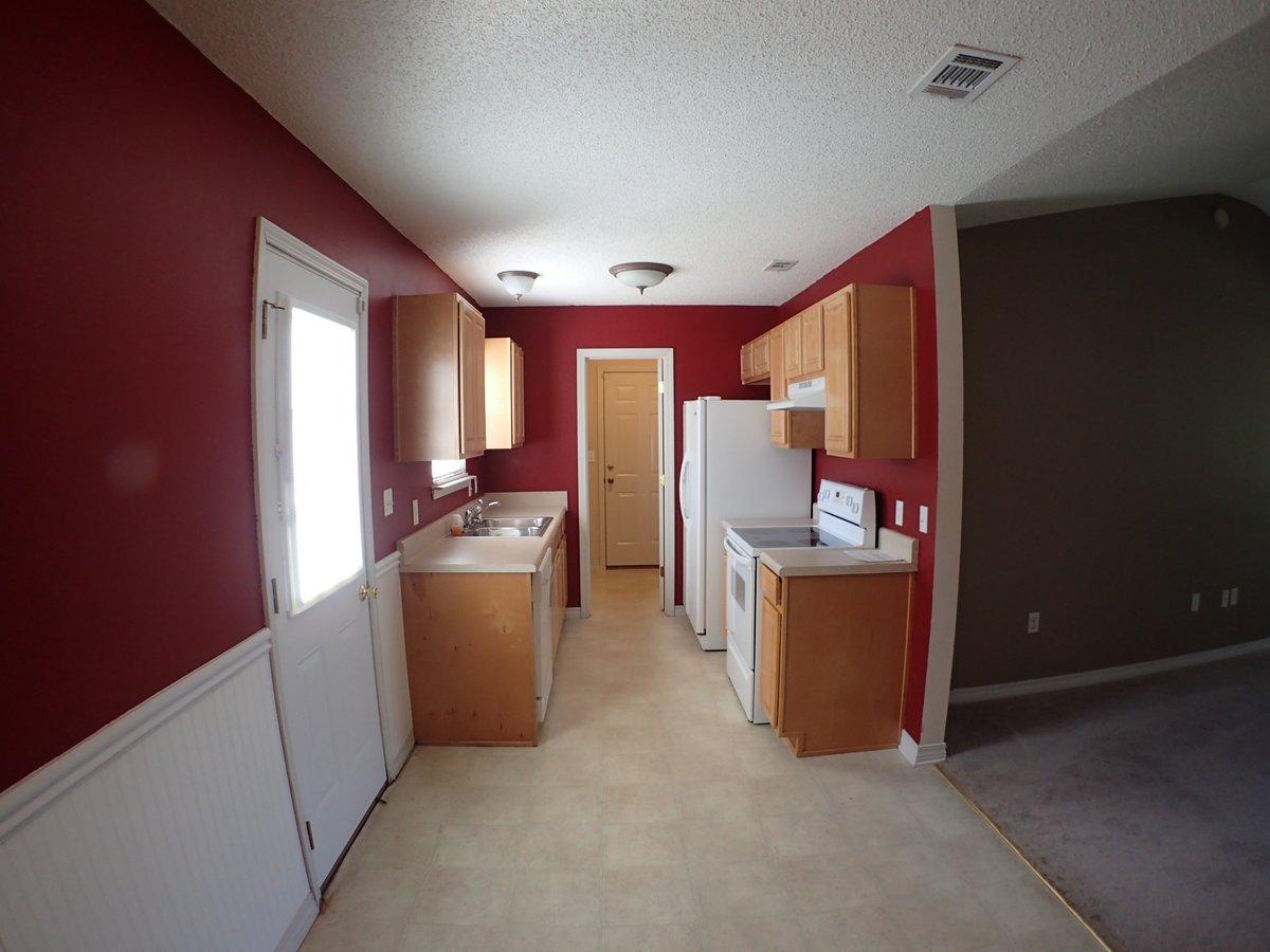 CRESTVIEW HEIGHTS 1ST ADDN - Residential