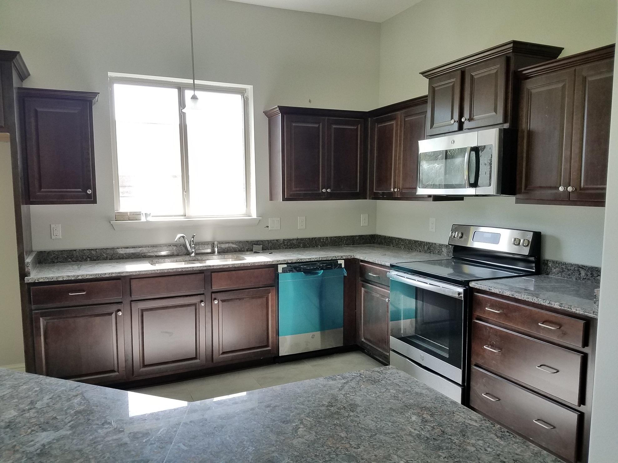 HOLLEY BY THE SEA - Residential