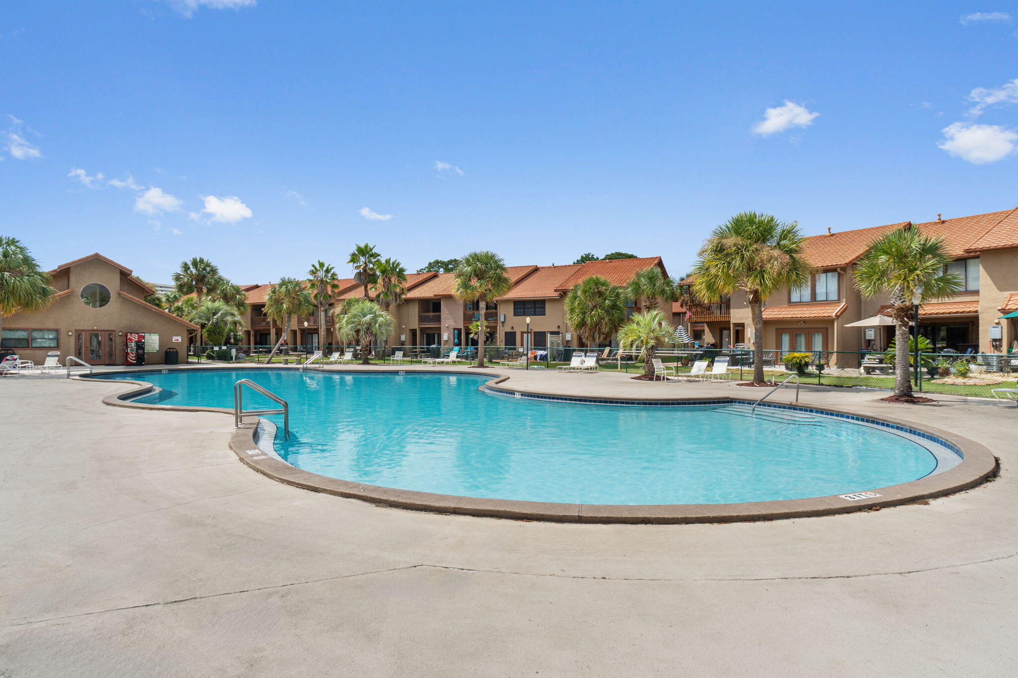 GULF HIGHLAND BEACH RESORT UNREC - Residential