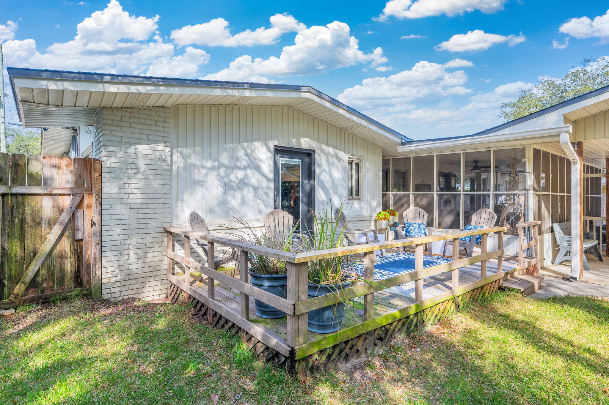 VILLA RUSS PARK - Residential