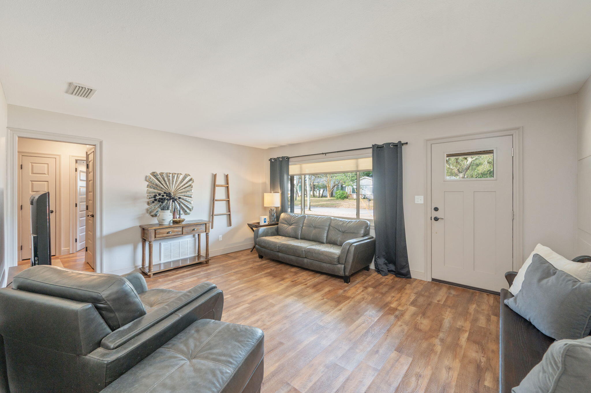 VILLA RUSS PARK - Residential