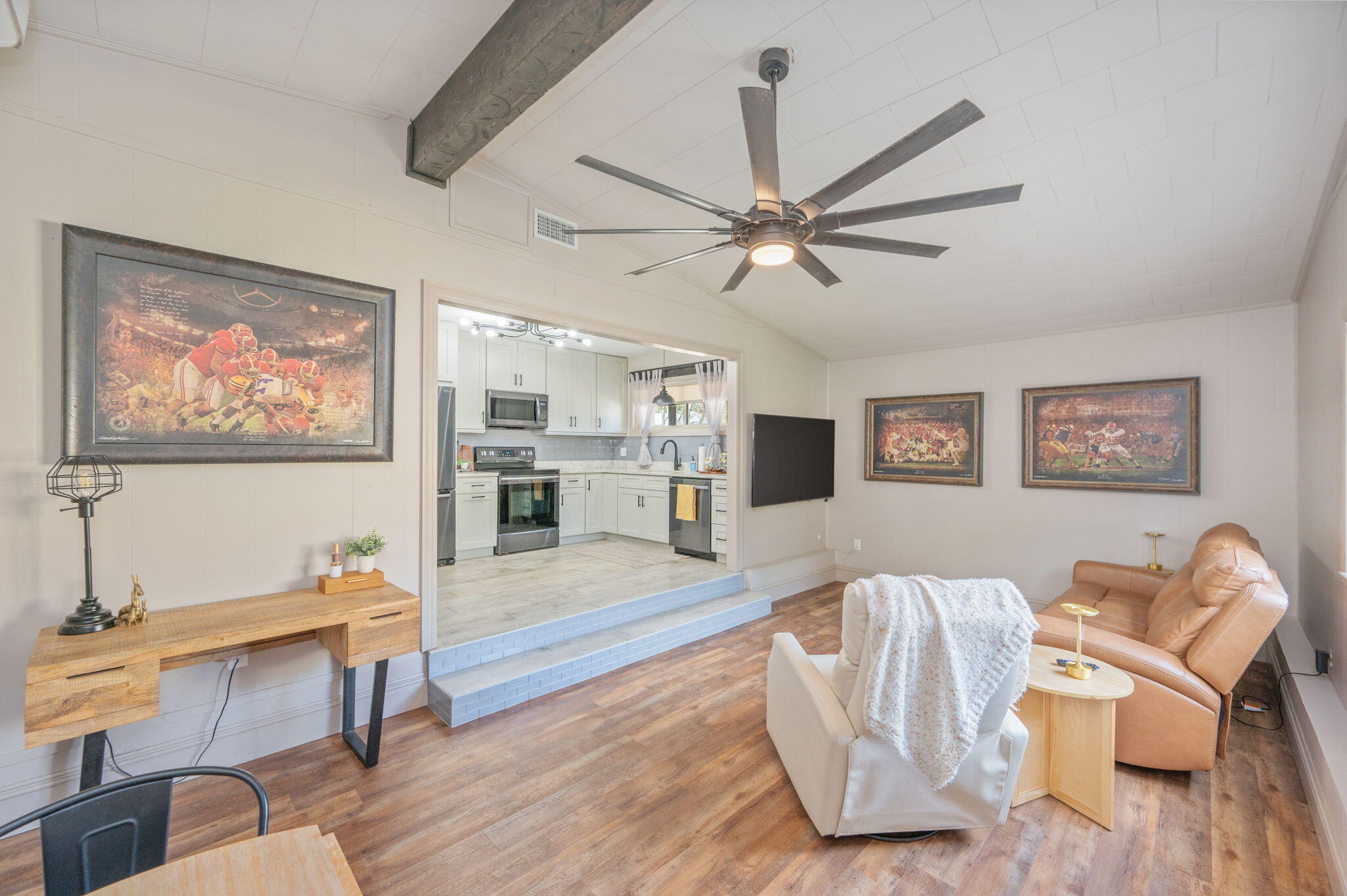 VILLA RUSS PARK - Residential