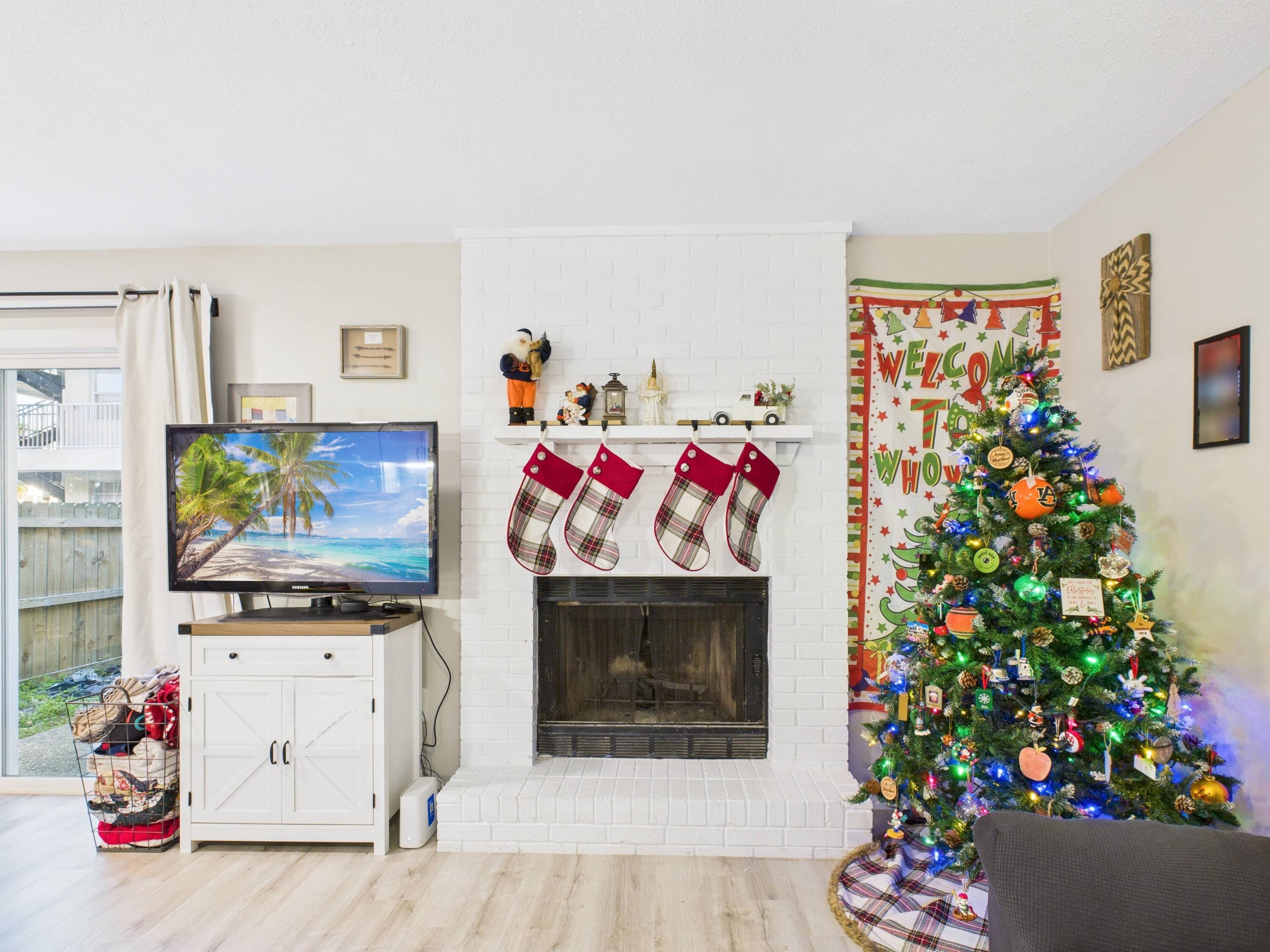 OLYMBIA COURT - Residential Lease