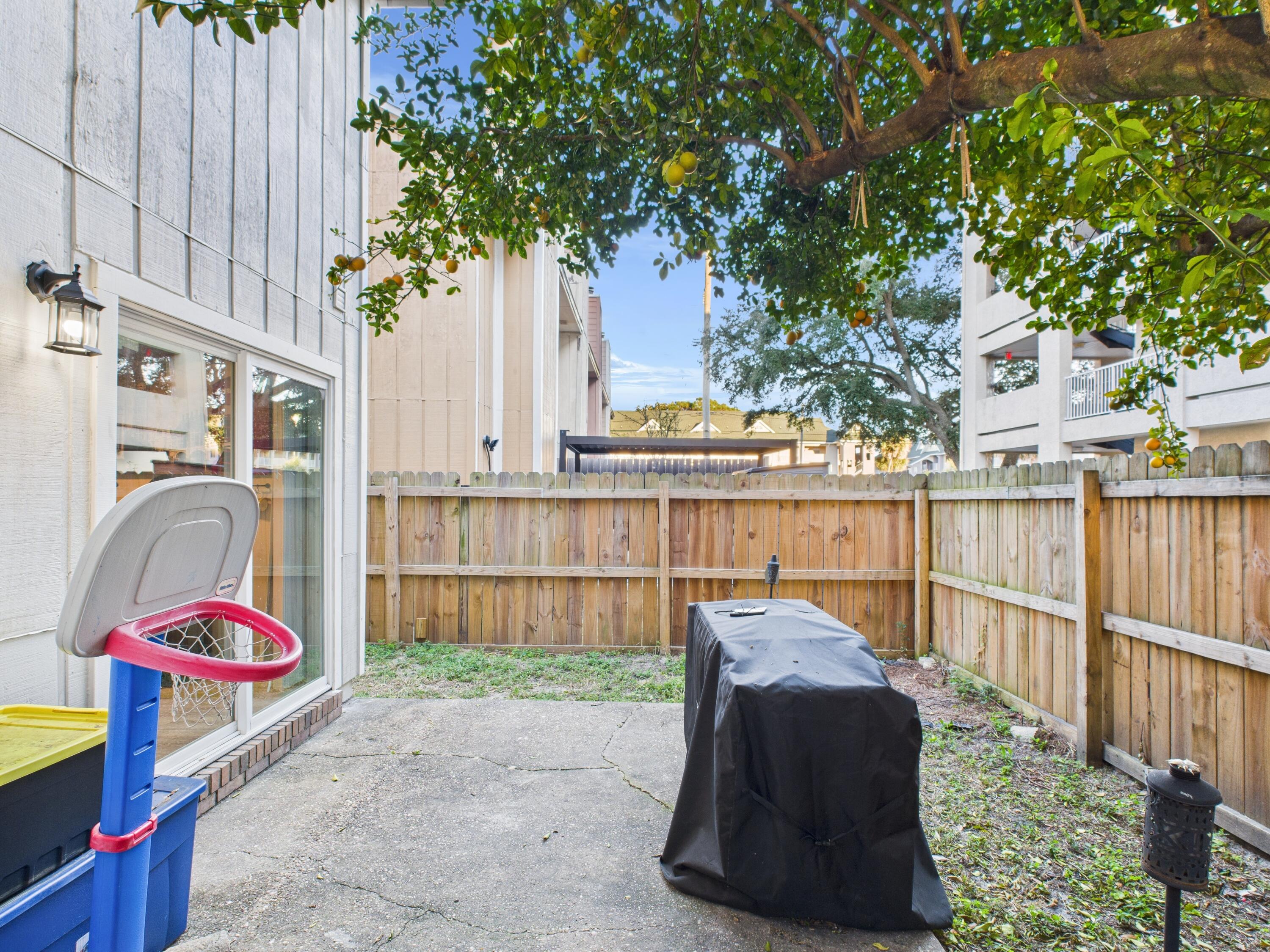 OLYMBIA COURT - Residential Lease