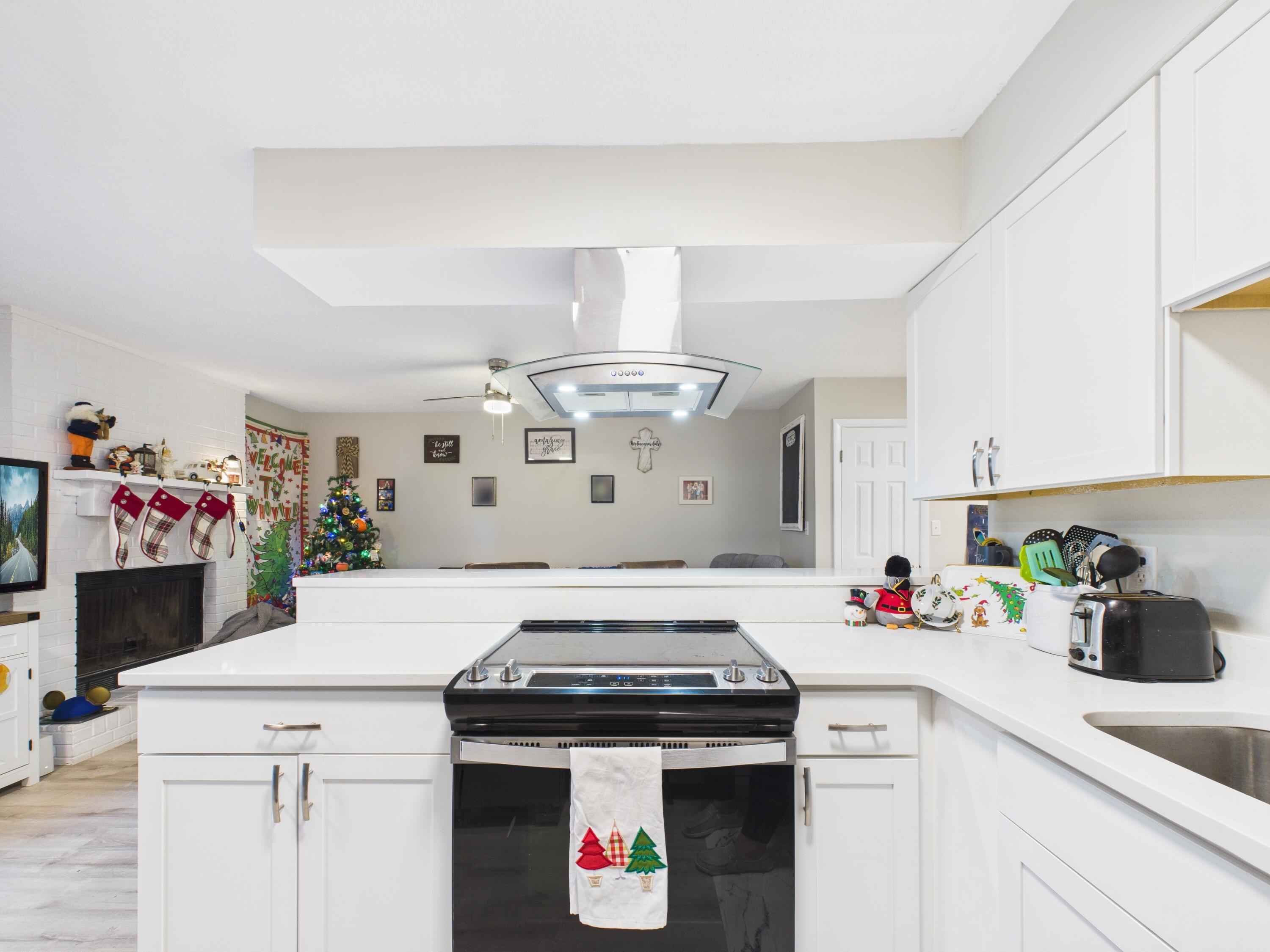 OLYMBIA COURT - Residential Lease