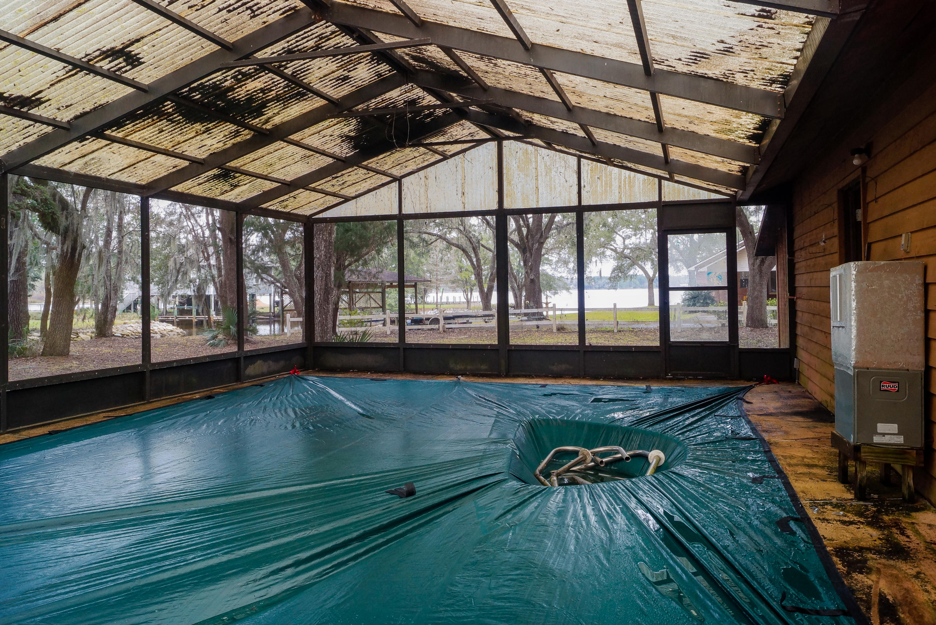 METES & BOUNDS - Residential