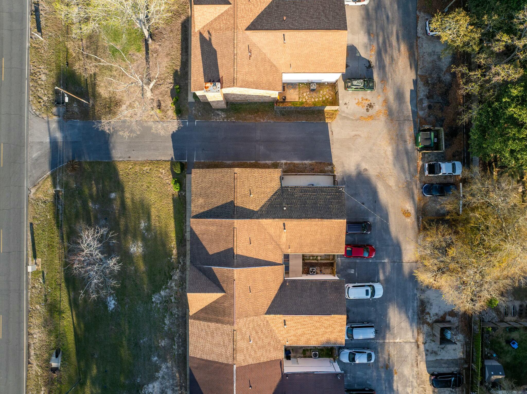 COUNTRY VILLAS - Residential