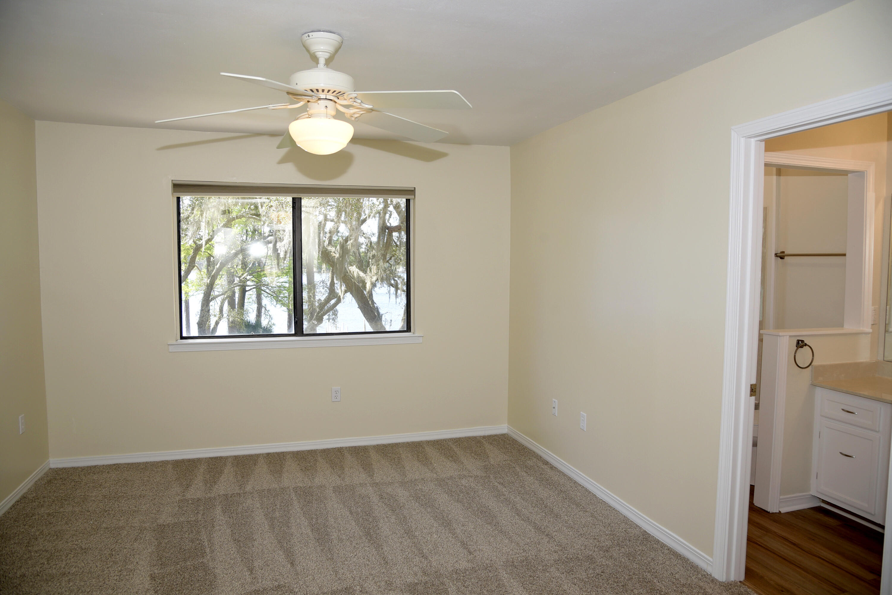 WATER OAKS 3 T/H - Residential