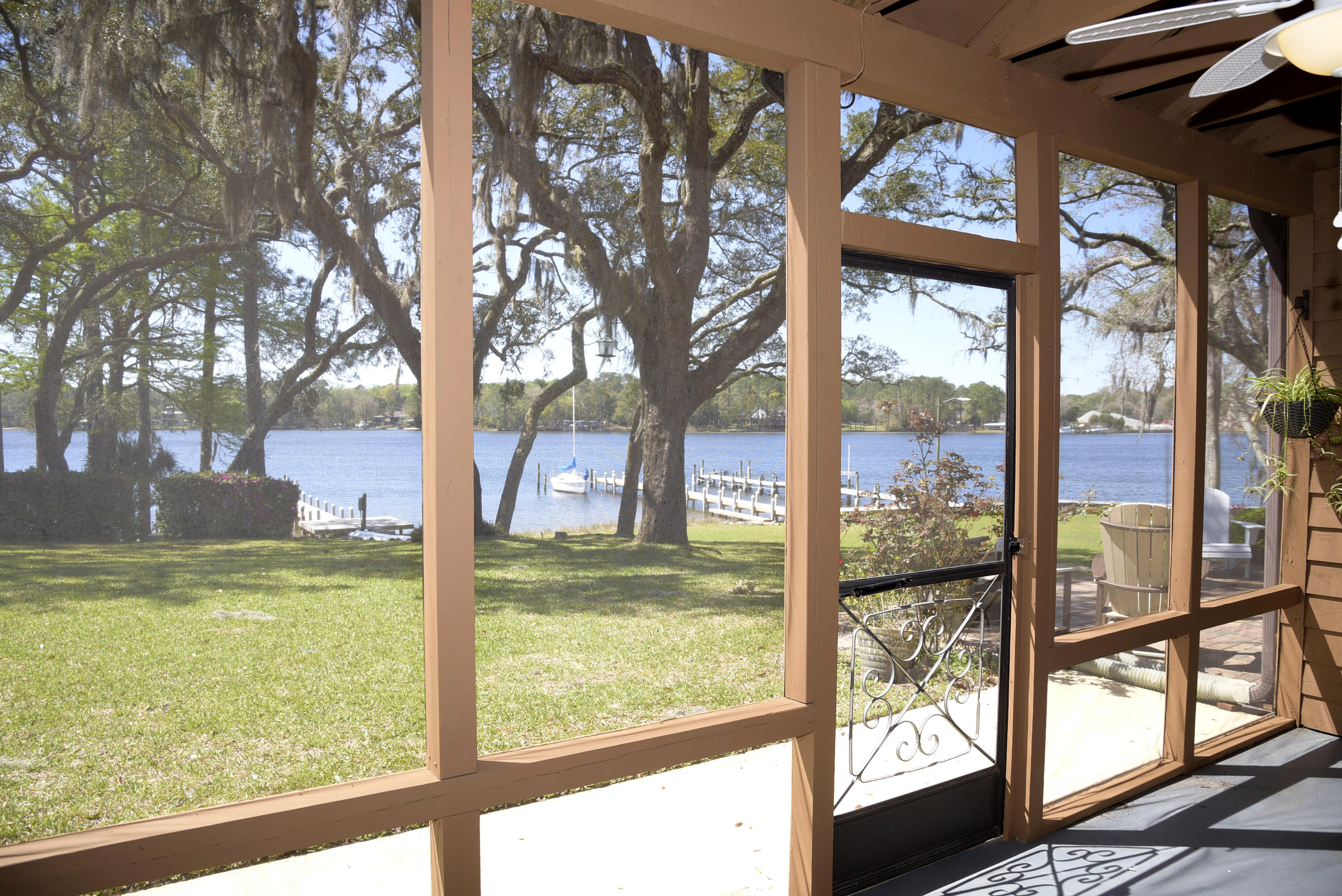 WATER OAKS 3 T/H - Residential