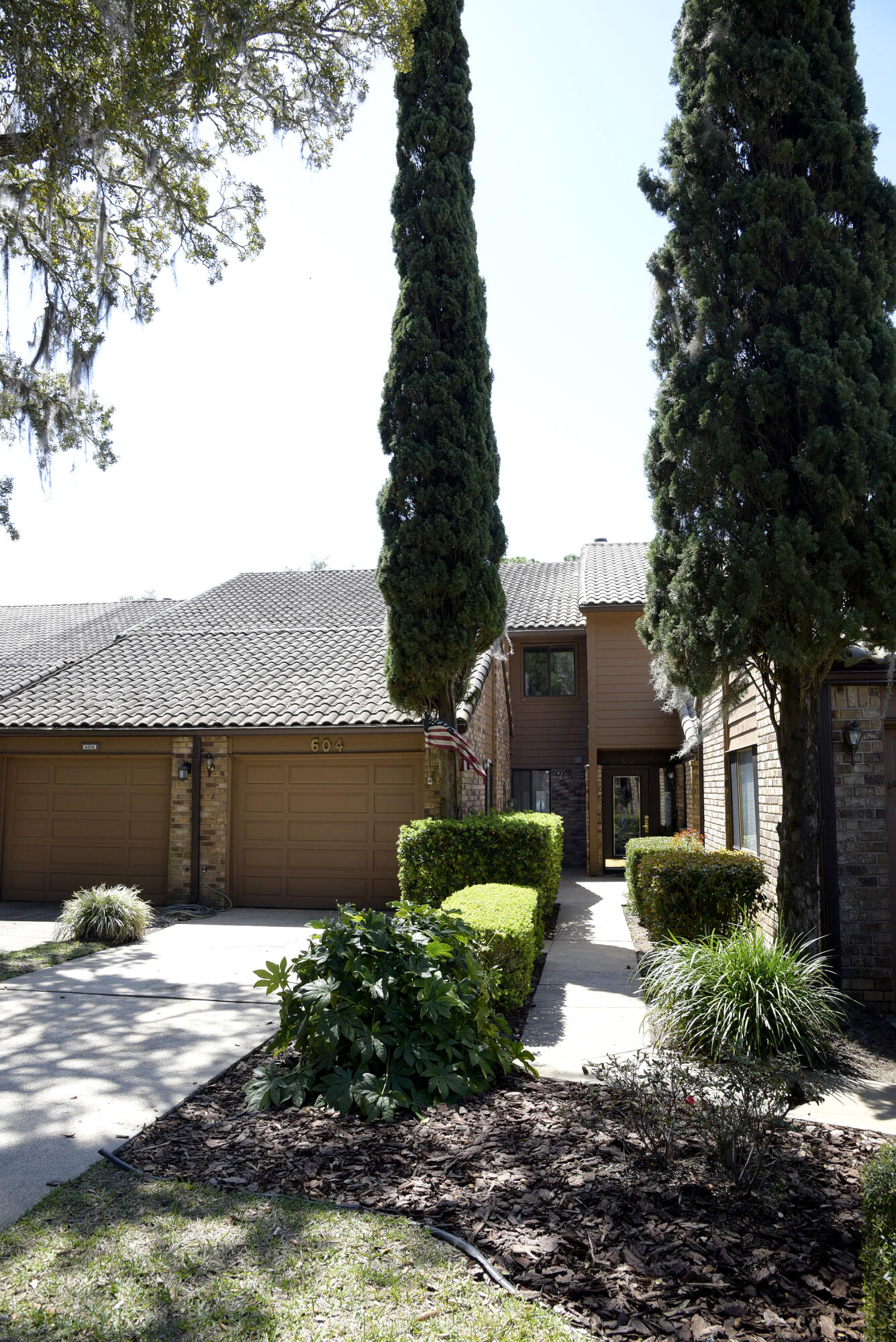 WATER OAKS 3 T/H - Residential