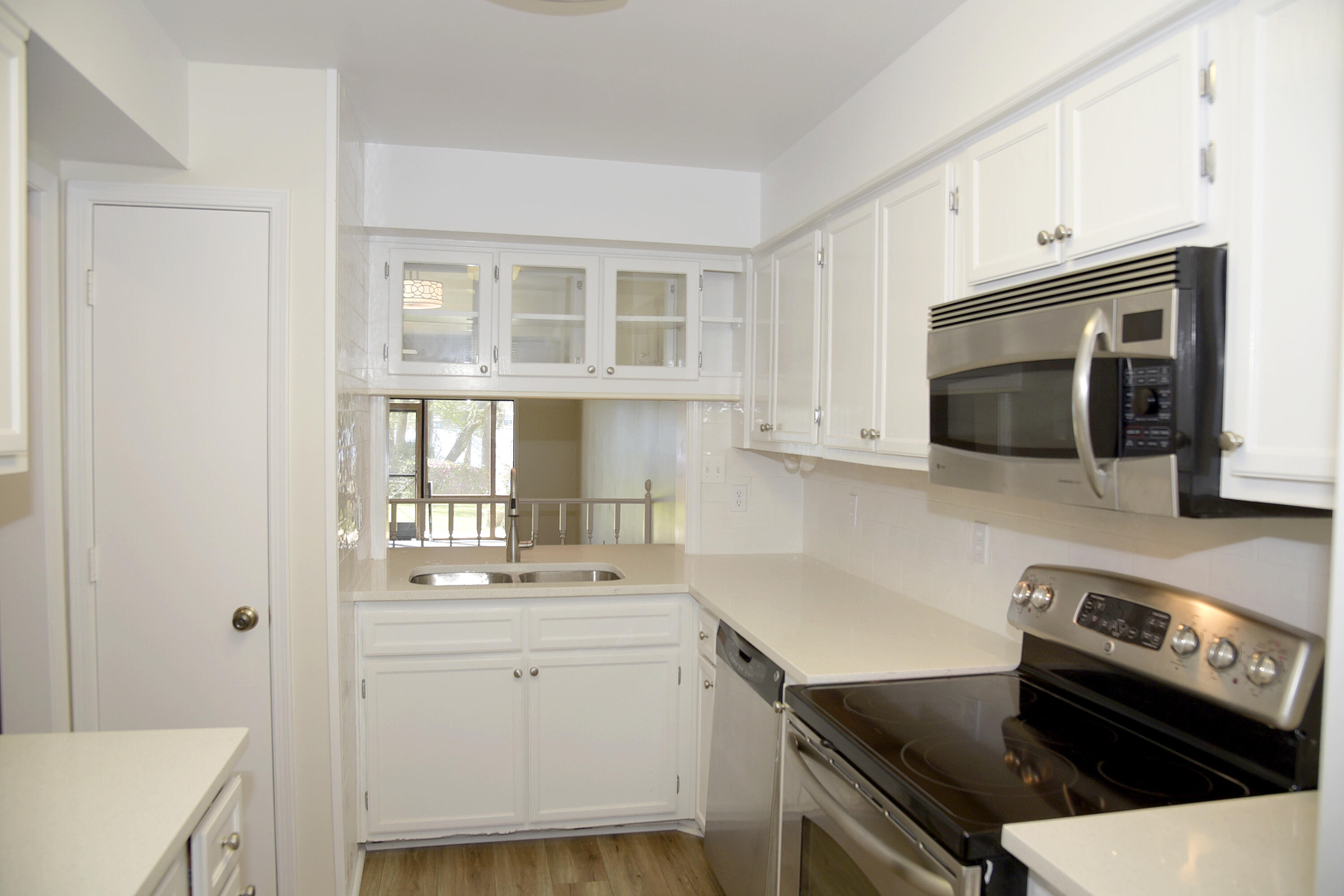 WATER OAKS 3 T/H - Residential