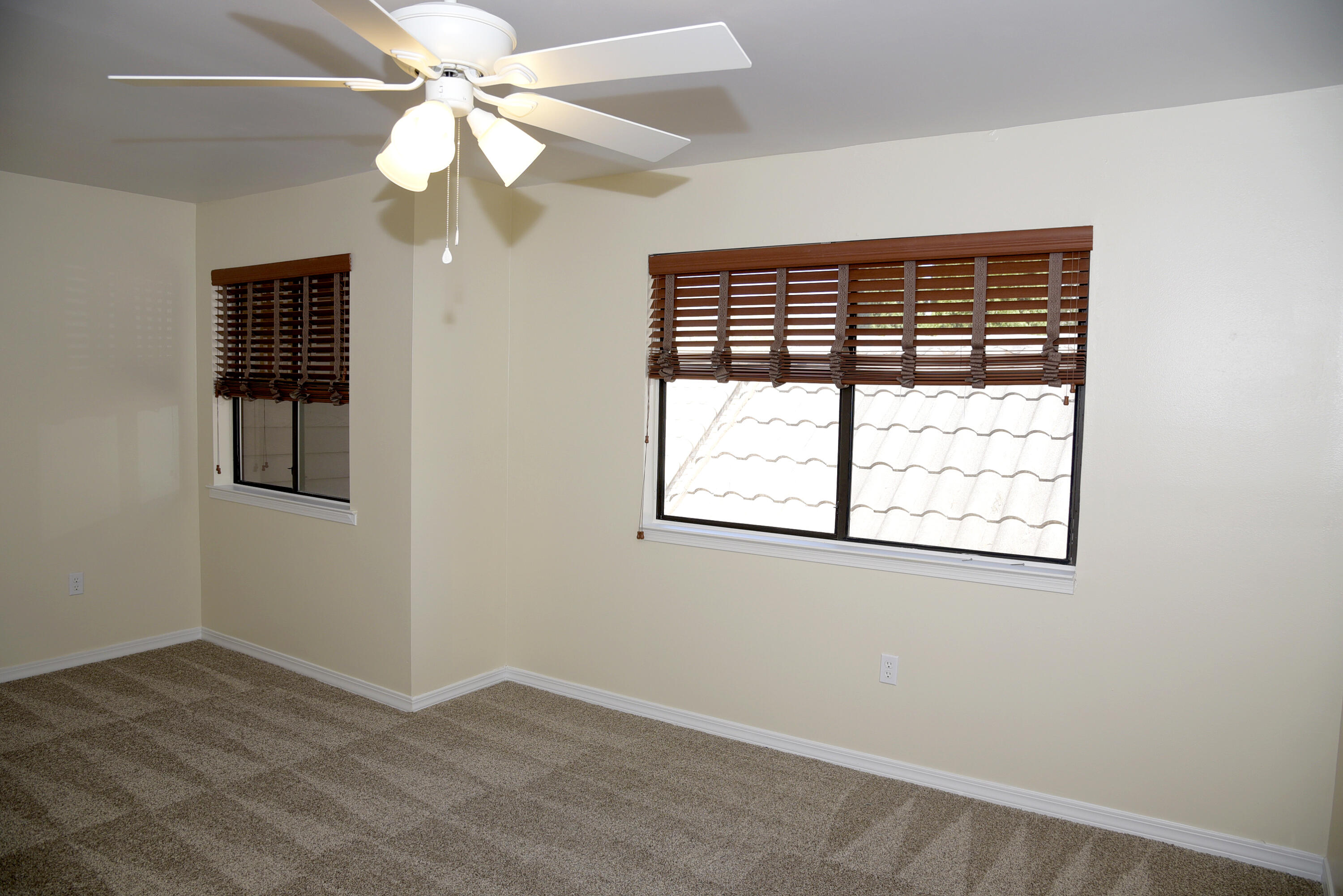 WATER OAKS 3 T/H - Residential