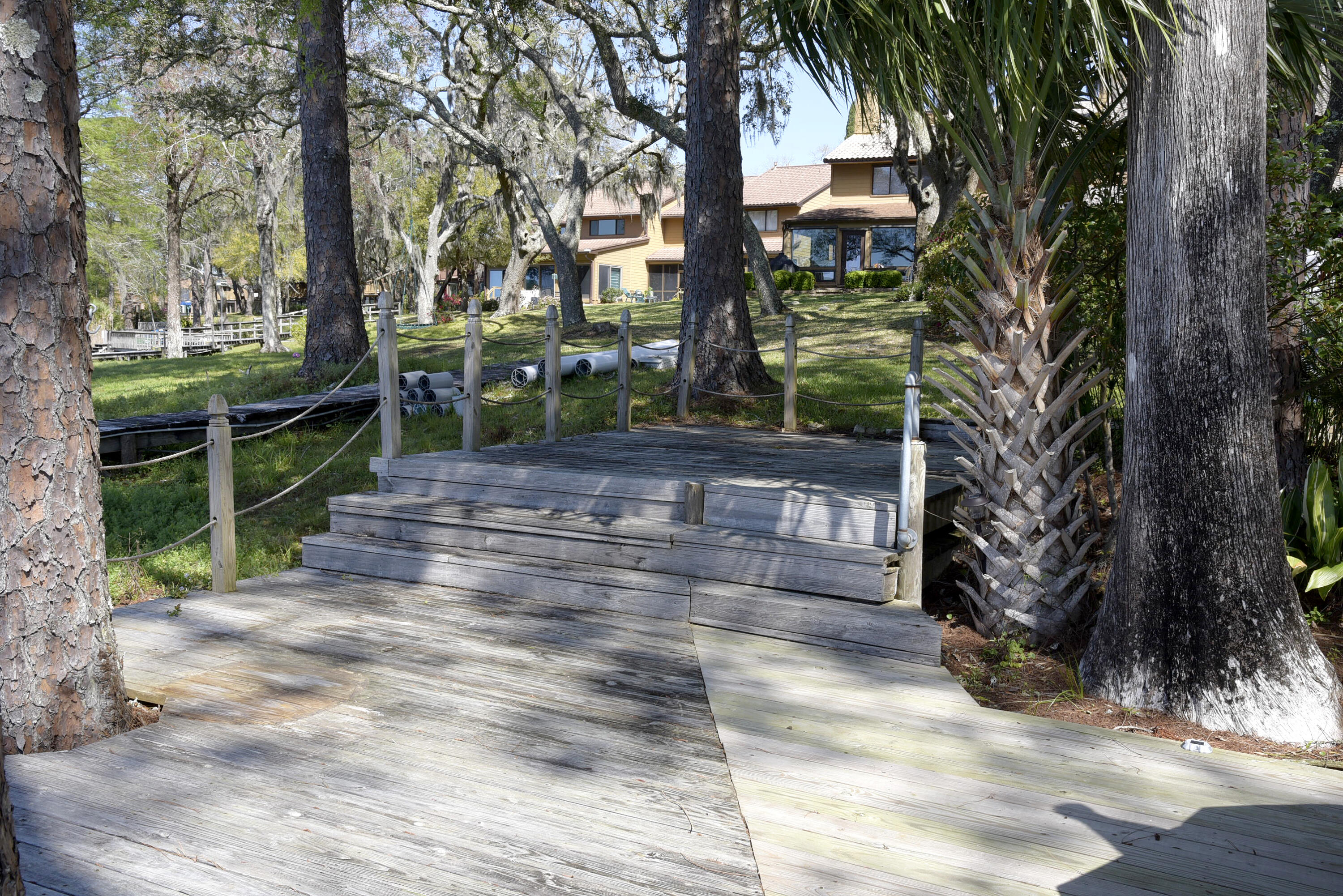 WATER OAKS 3 T/H - Residential