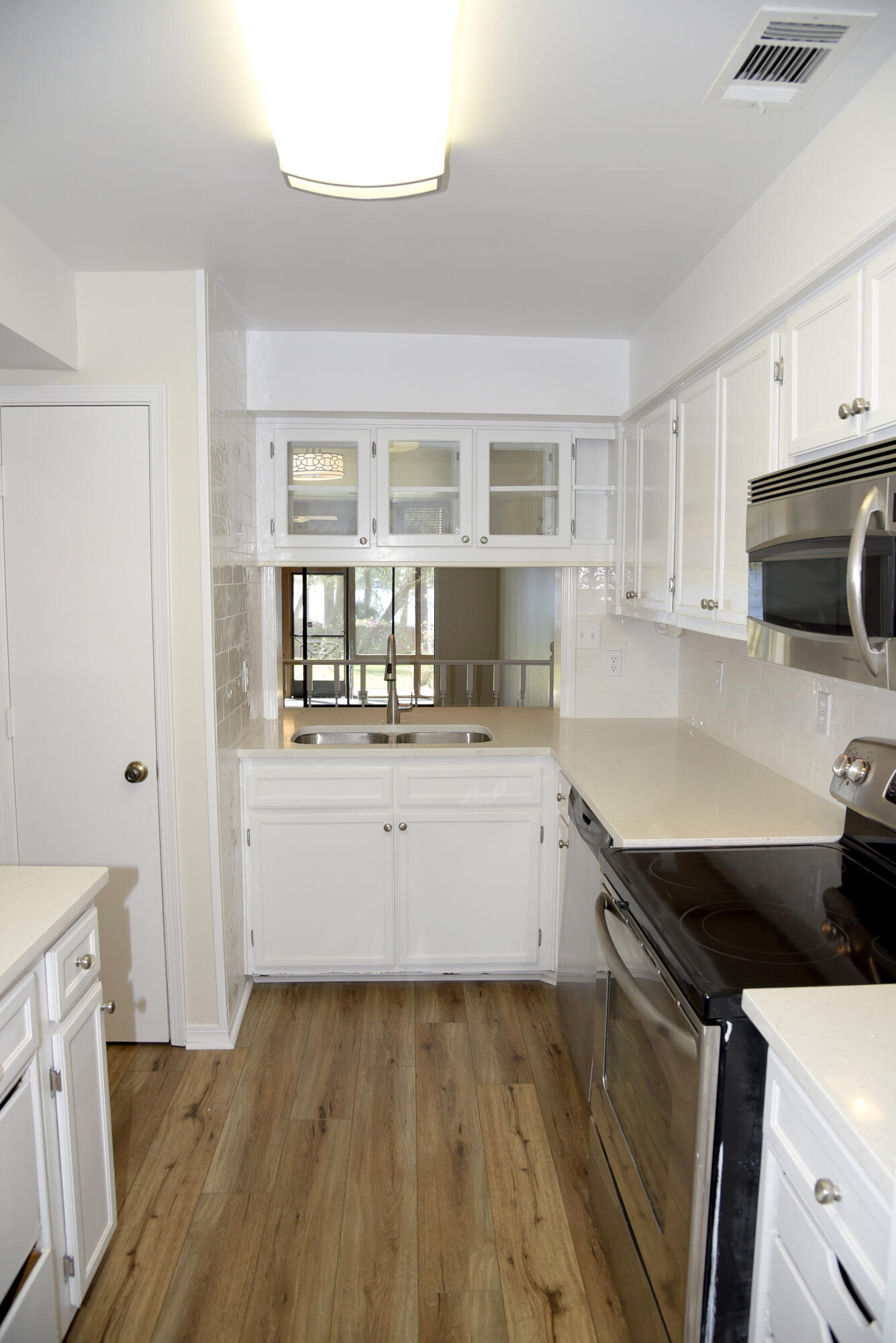 WATER OAKS 3 T/H - Residential