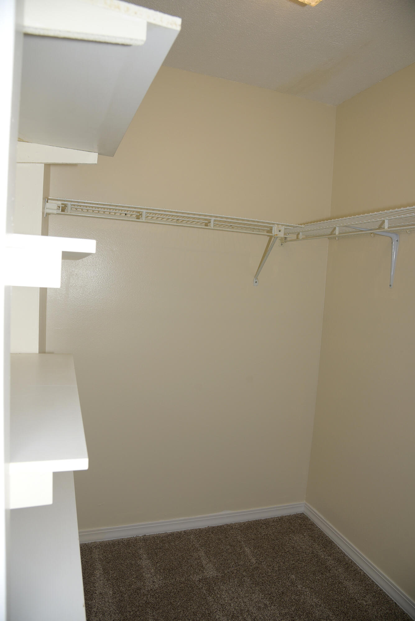 WATER OAKS 3 T/H - Residential