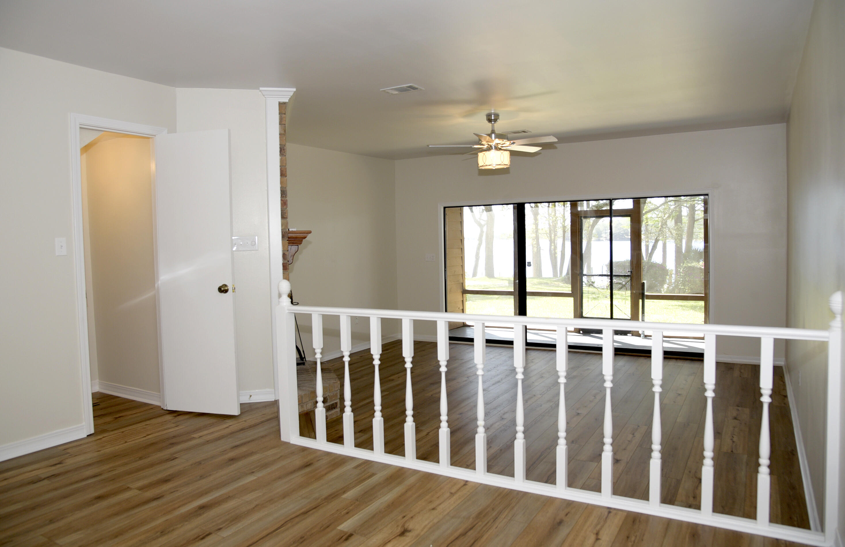 WATER OAKS 3 T/H - Residential