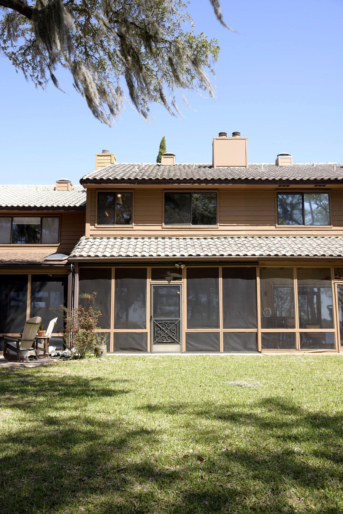 WATER OAKS 3 T/H - Residential