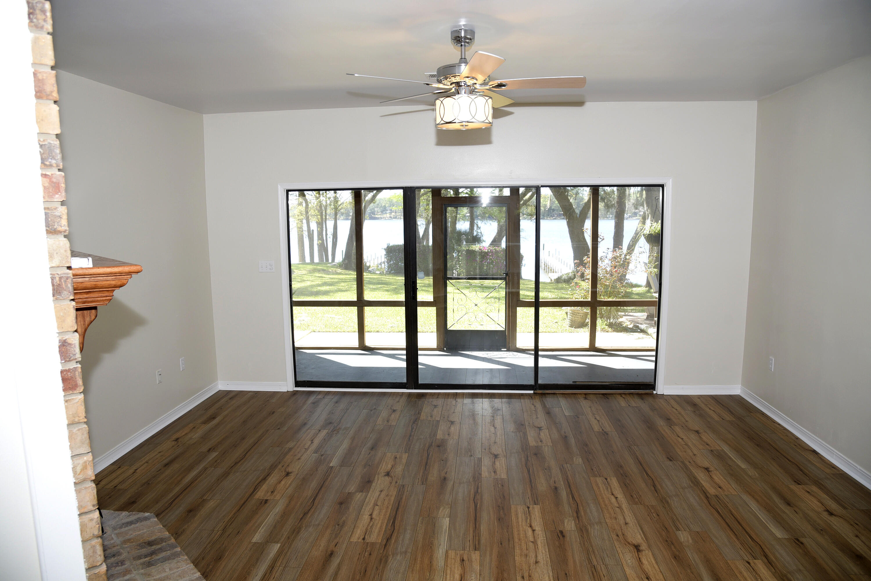 WATER OAKS 3 T/H - Residential