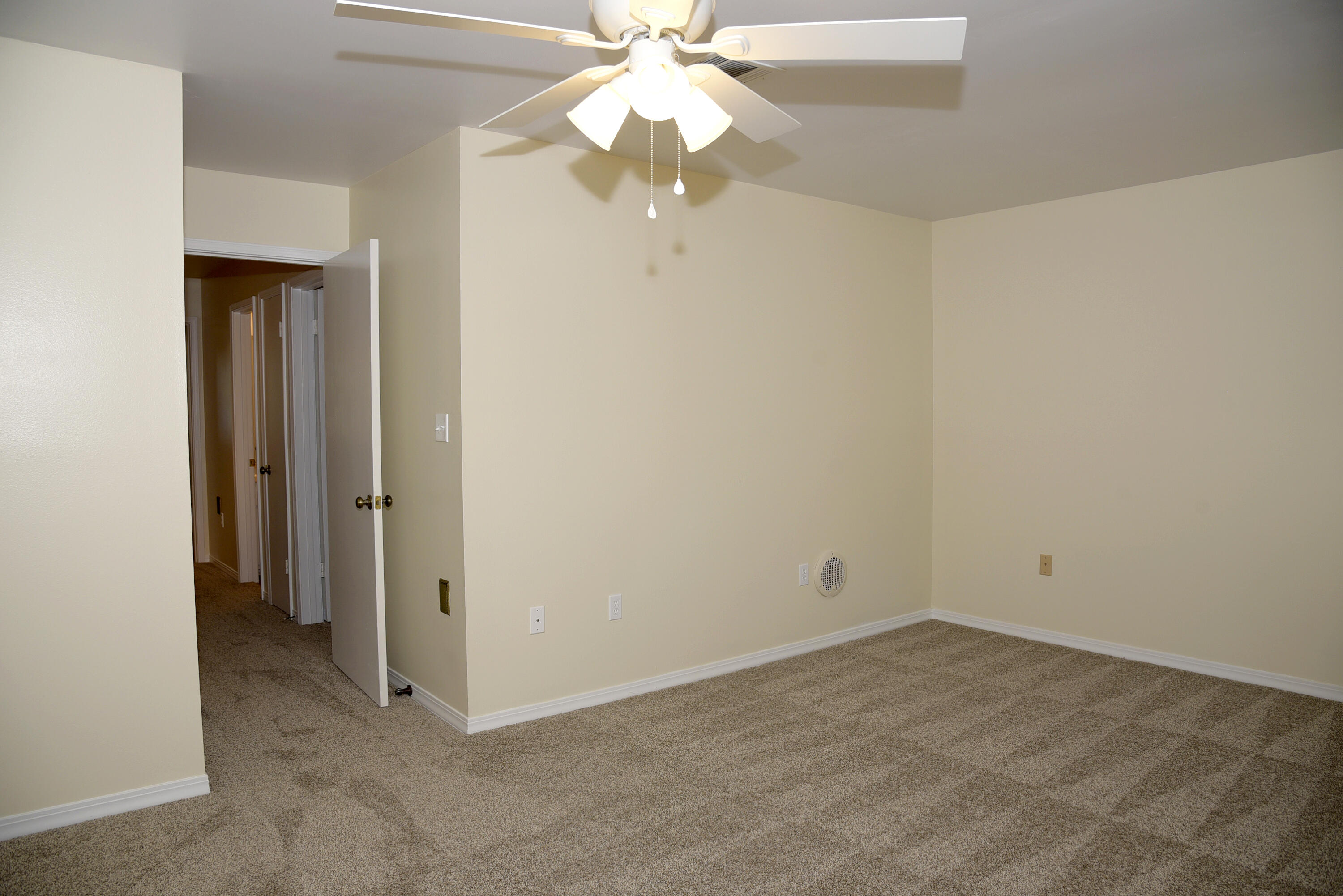 WATER OAKS 3 T/H - Residential