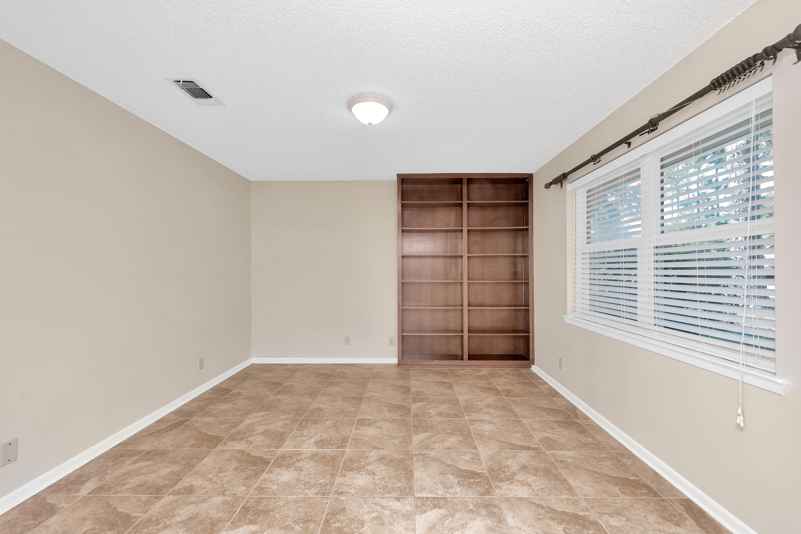 BAHIA VISTA LOT 5 BLK A - Residential