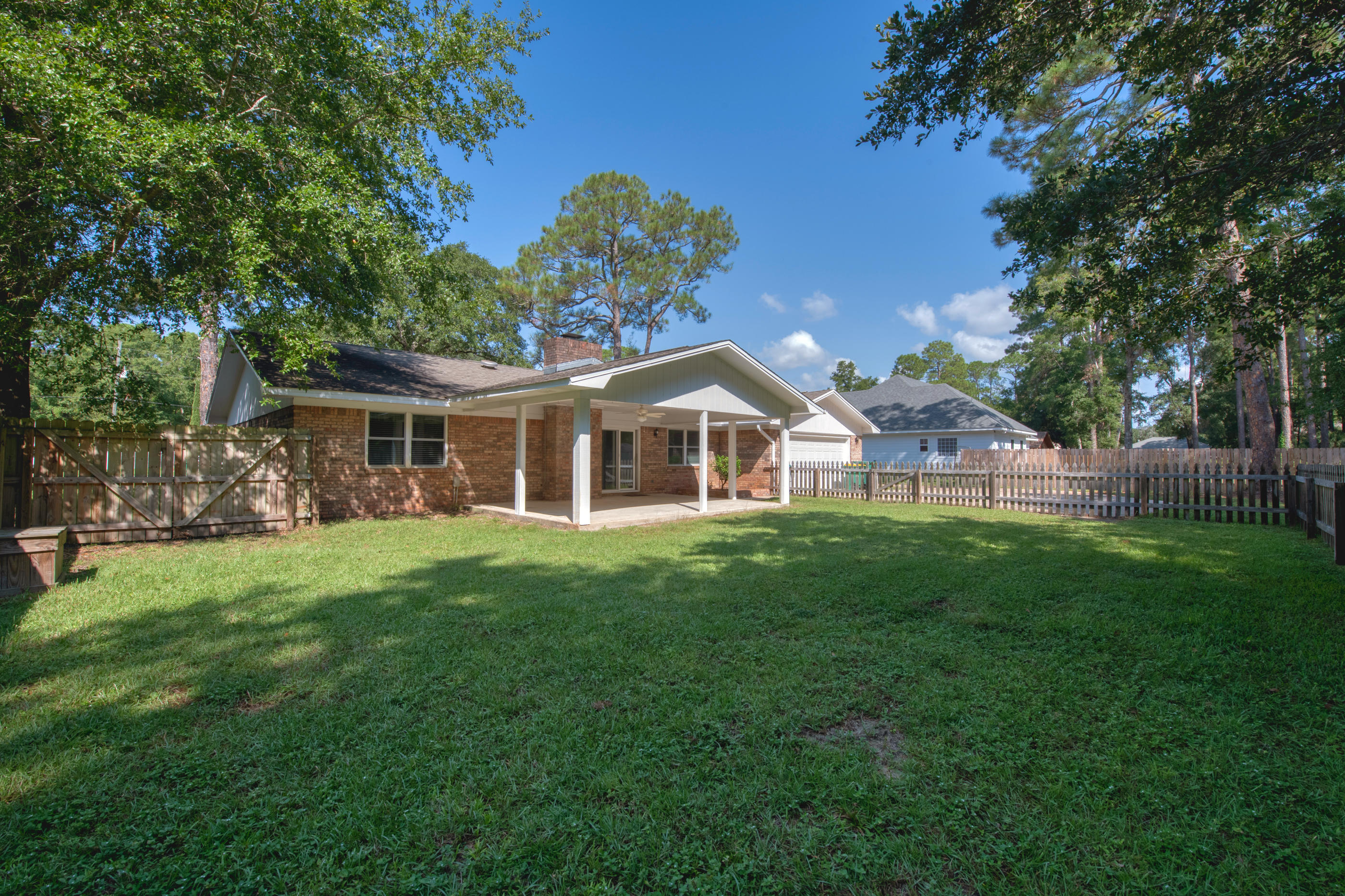 BAHIA VISTA LOT 5 BLK A - Residential