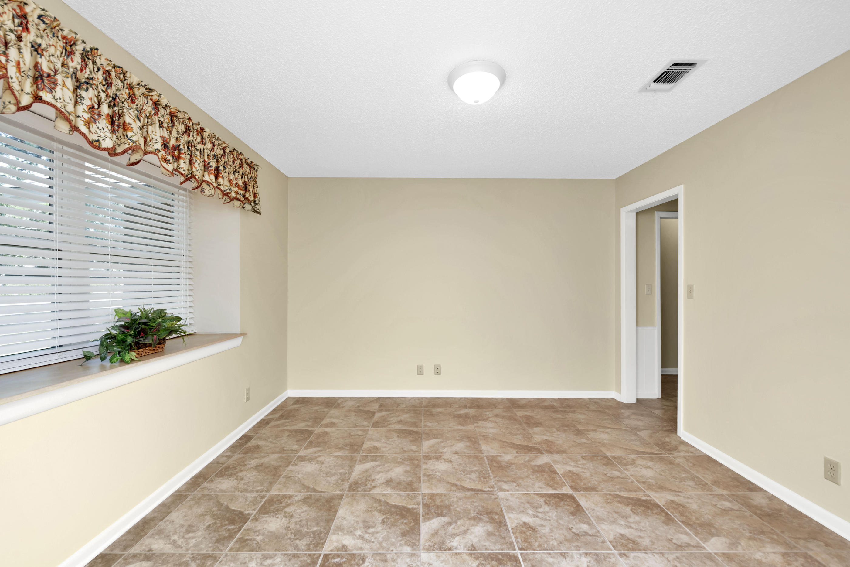 BAHIA VISTA LOT 5 BLK A - Residential