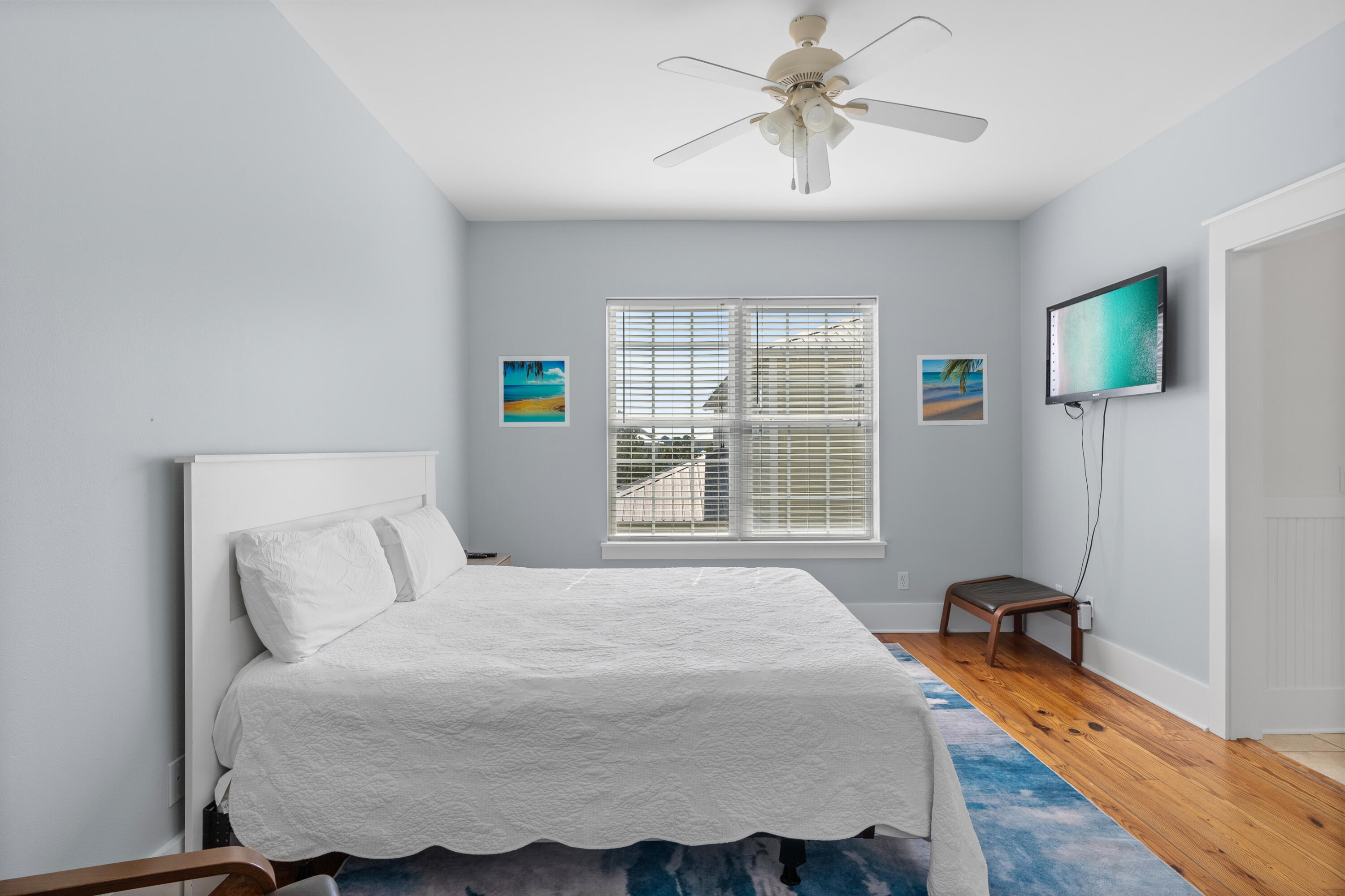 EMERALD WATERS VILLAGE - Residential