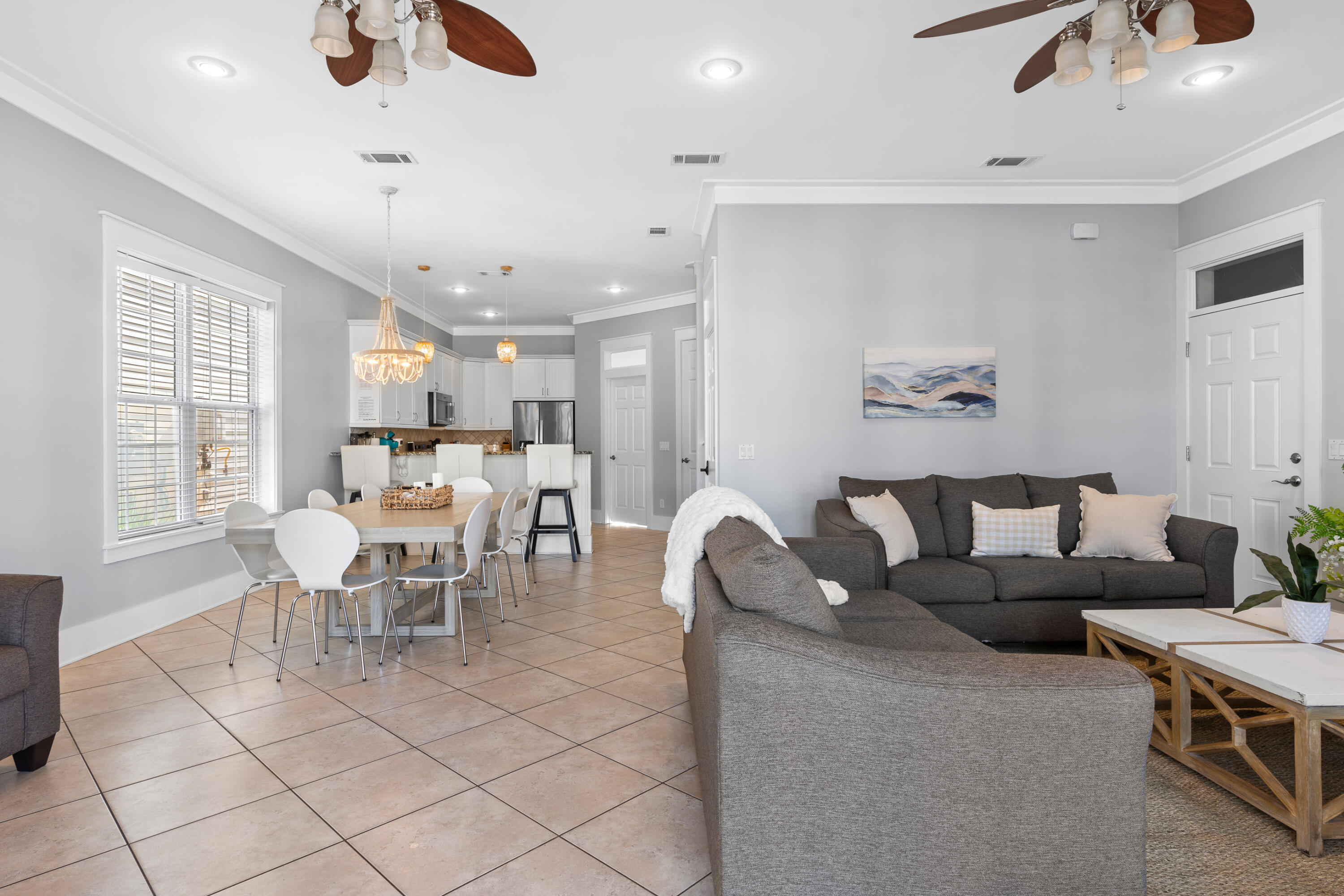 EMERALD WATERS VILLAGE - Residential