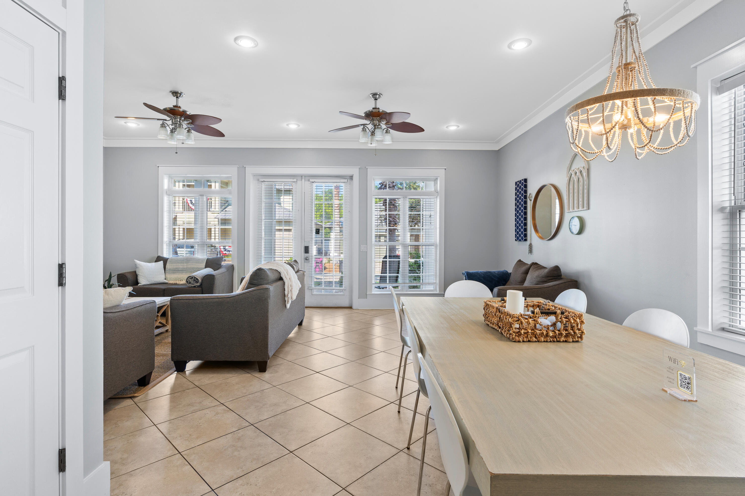EMERALD WATERS VILLAGE - Residential