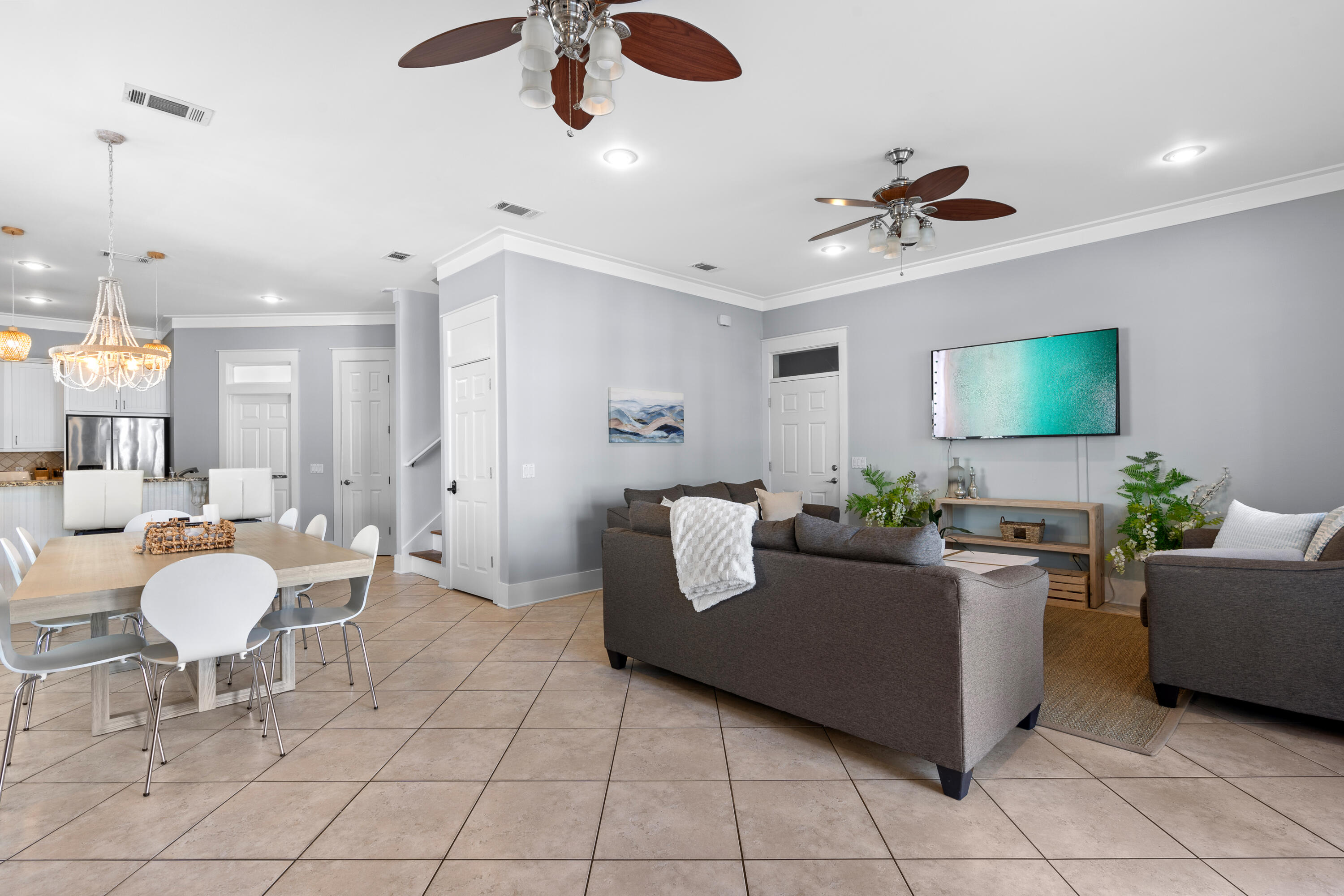 EMERALD WATERS VILLAGE - Residential