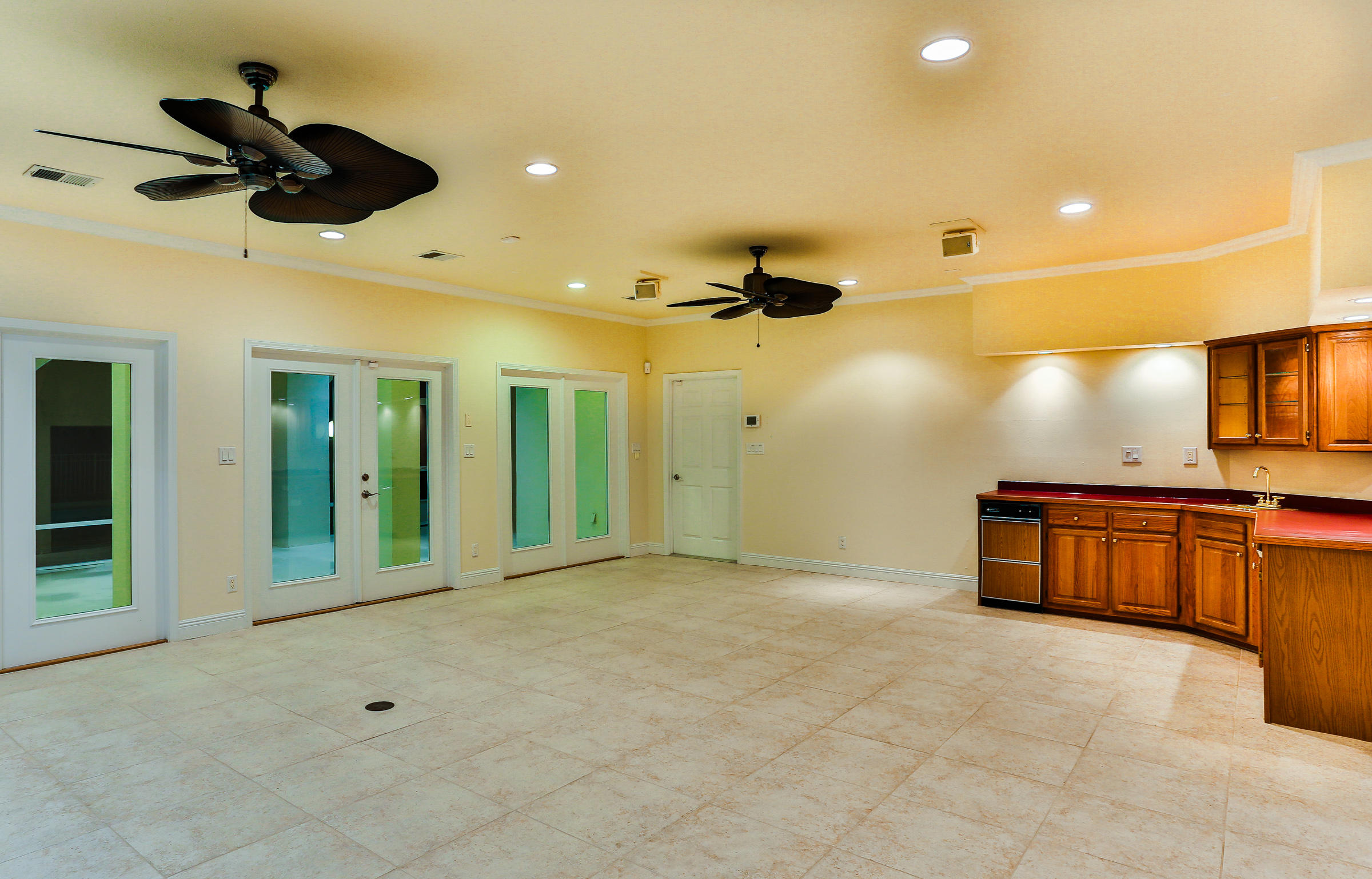 BLUFFS AT SHALIMAR POINTE - Residential