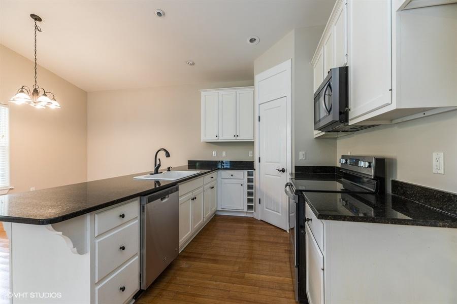 TOWN OF SANTA ROSA - Residential