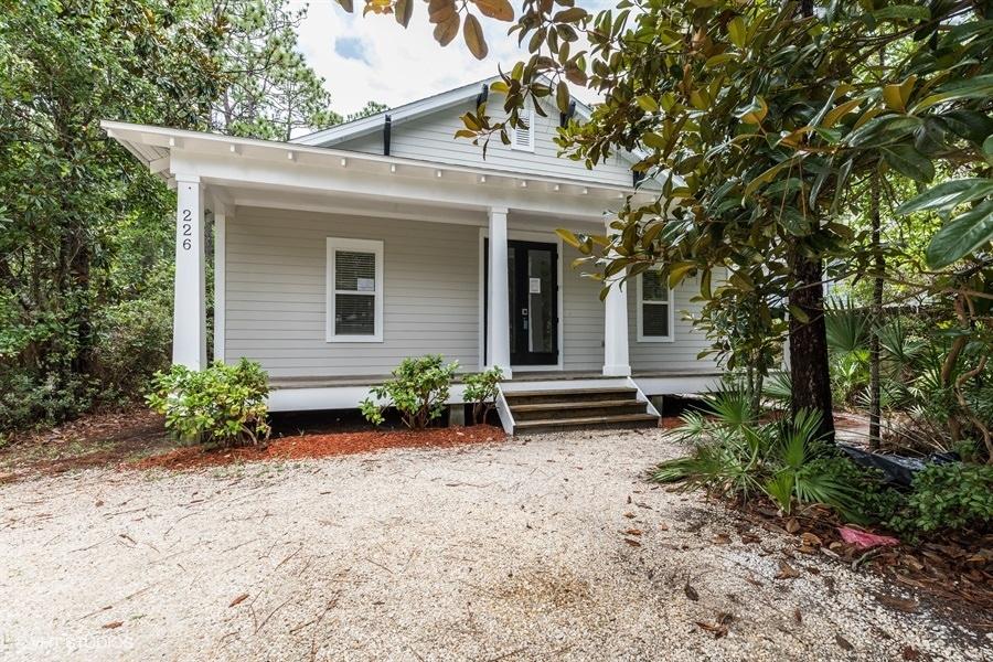 TOWN OF SANTA ROSA - Residential