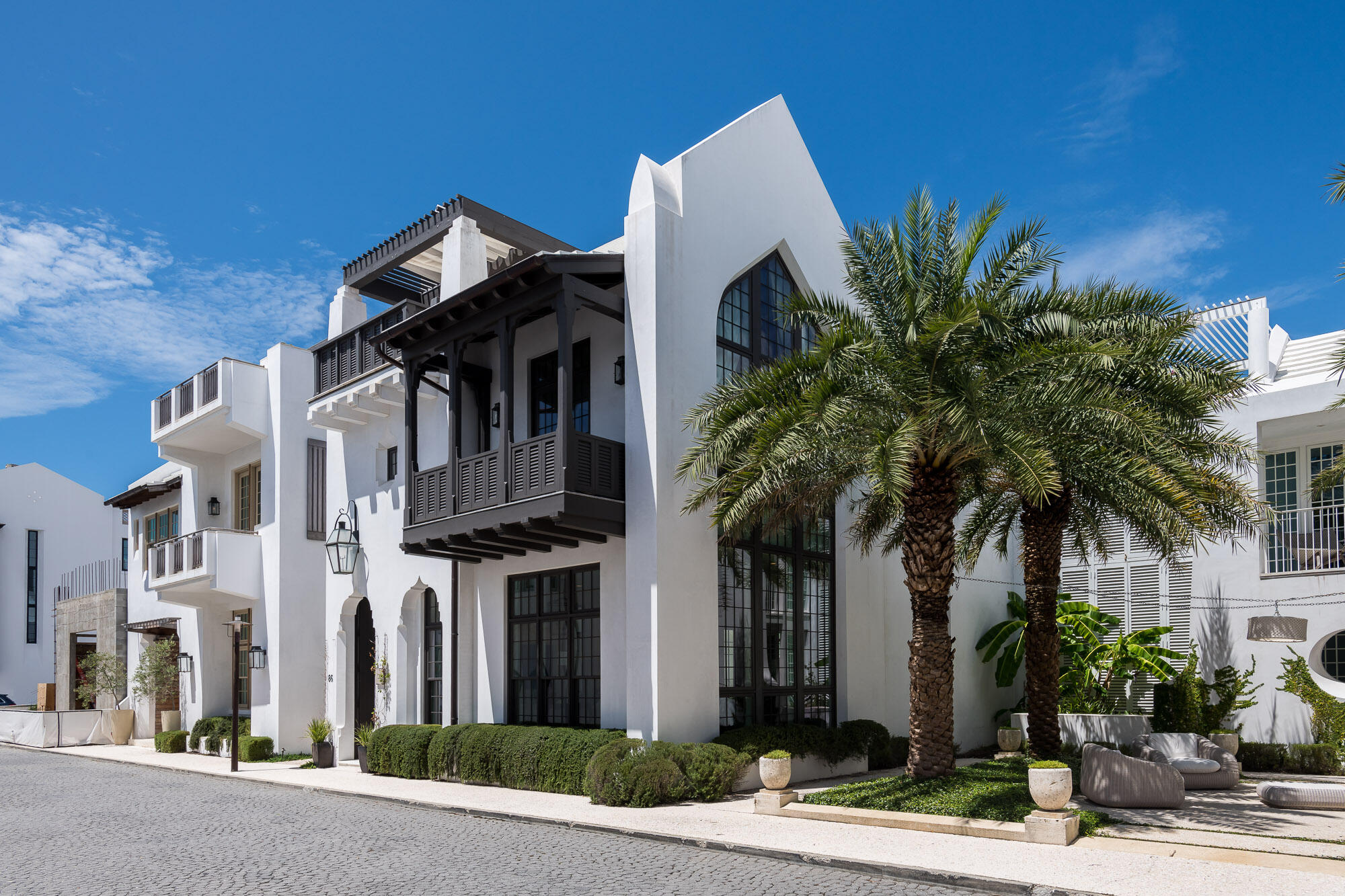 Domin Bock Architects fully captured the Alys Beach lifestyle interacting the beauty & solitude of the famed Palmera Park to this magnificent home. Located South of 30A, the serenity of the park setting further enhances the homes design and elegance. This stunning property is within steps of the Gulf Green beach access. Livability is not questioned with this property. 86 S Charles Street allows for full-time residency with the generous living aspects the home offers boasting 3,424 square feet of conditioned living area and abundance of outdoor living. Chelsea Robinson Interiors created comfortable, timeless furnishings and appointments that are 2nd to none.This 4 bedroom, 4 1/2 bath home consists of a stunning master suite that sits beneath a beamed, vaulted ceiling featuring the bishops