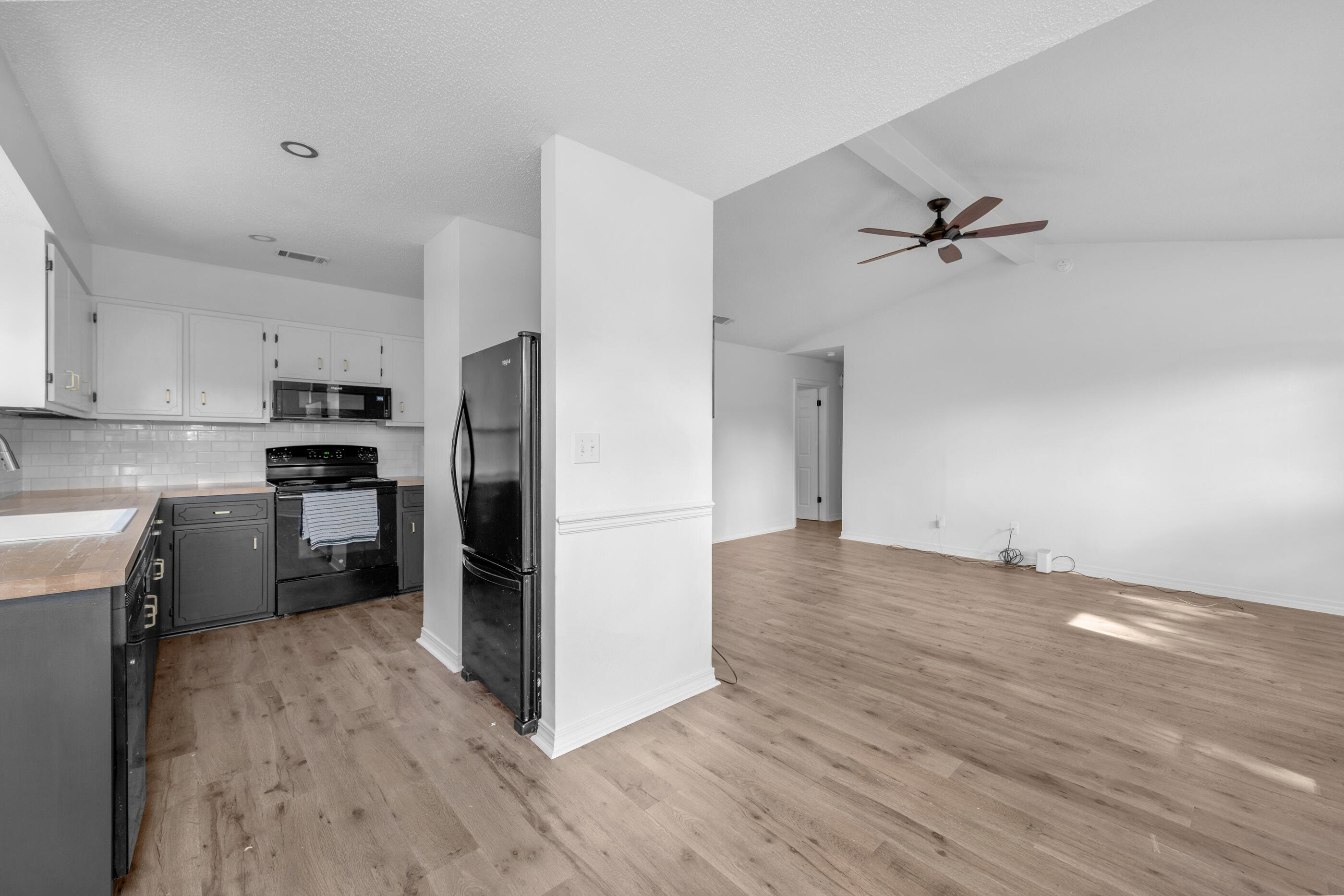 BLUE PINE VILLAGE PH 1 - Residential