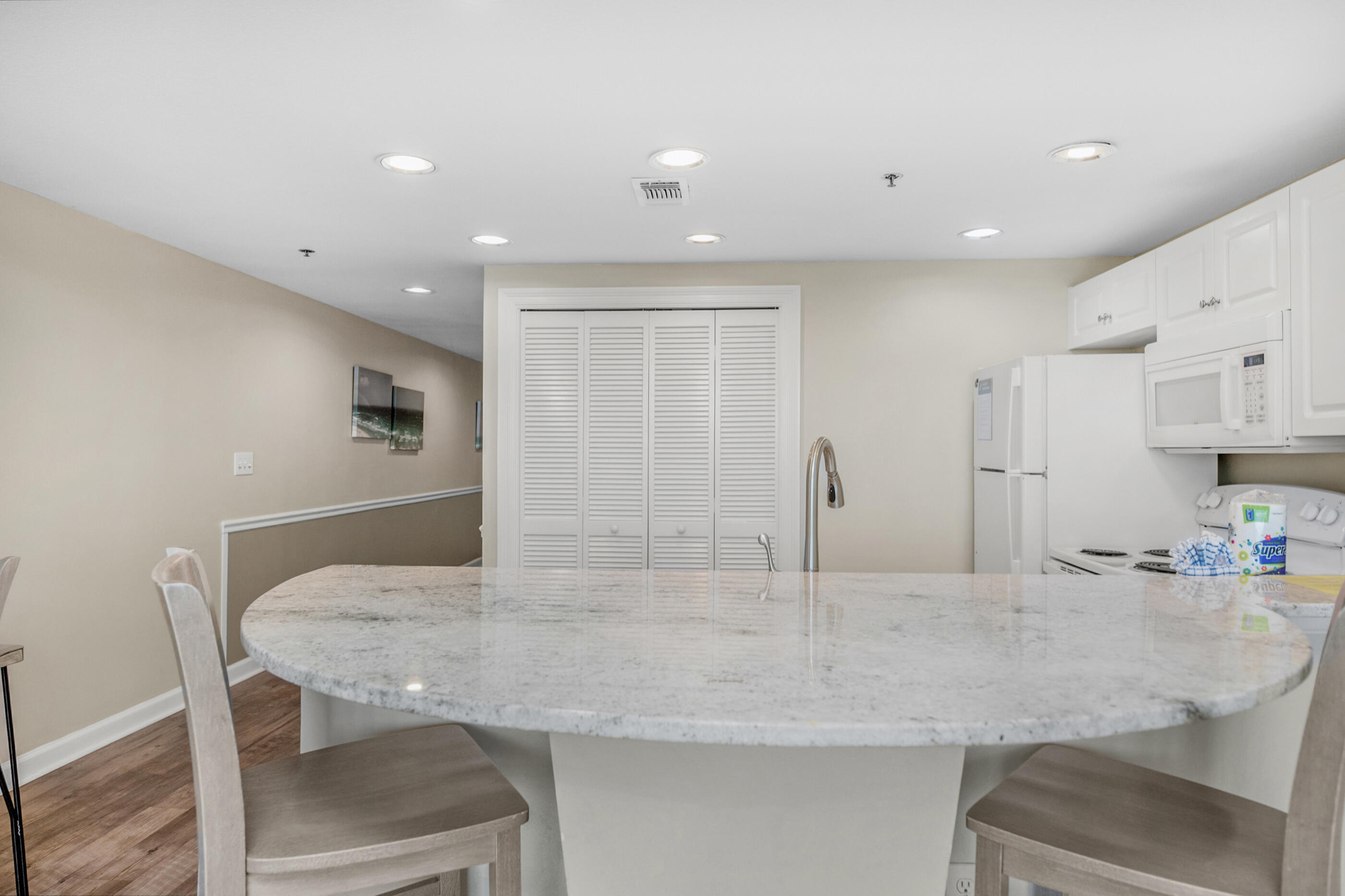 STERLING SHORES - Residential