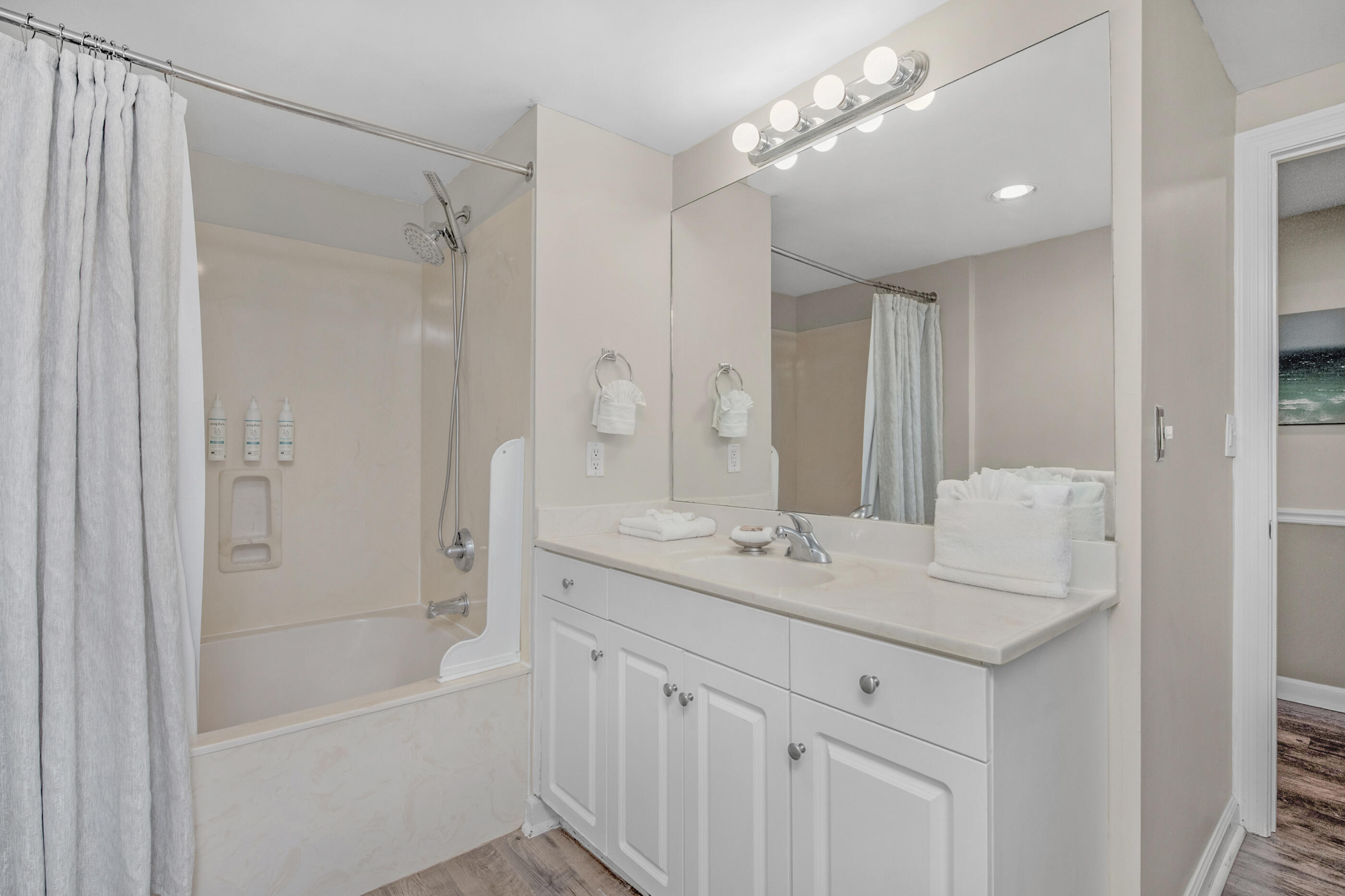 STERLING SHORES - Residential