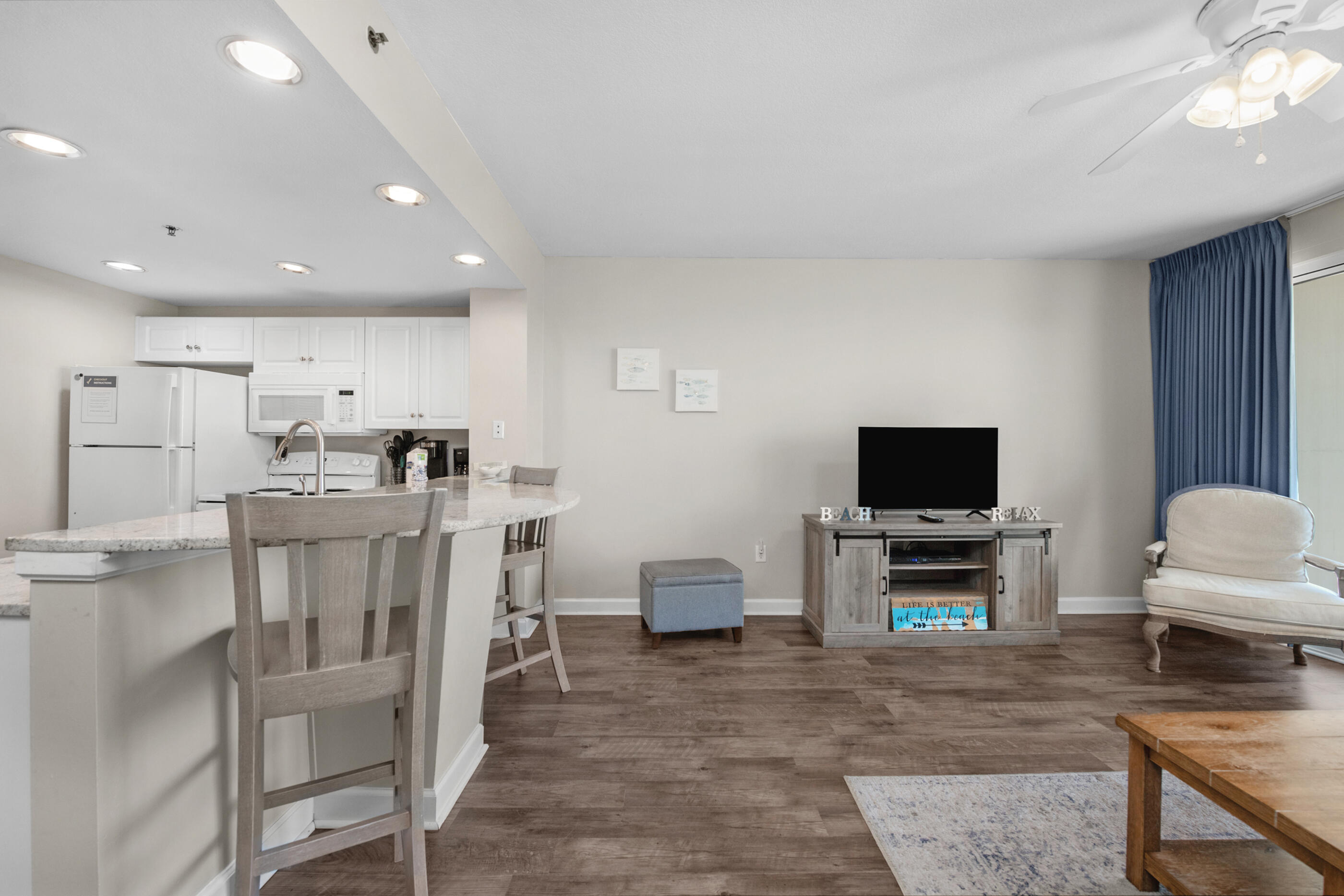 STERLING SHORES - Residential