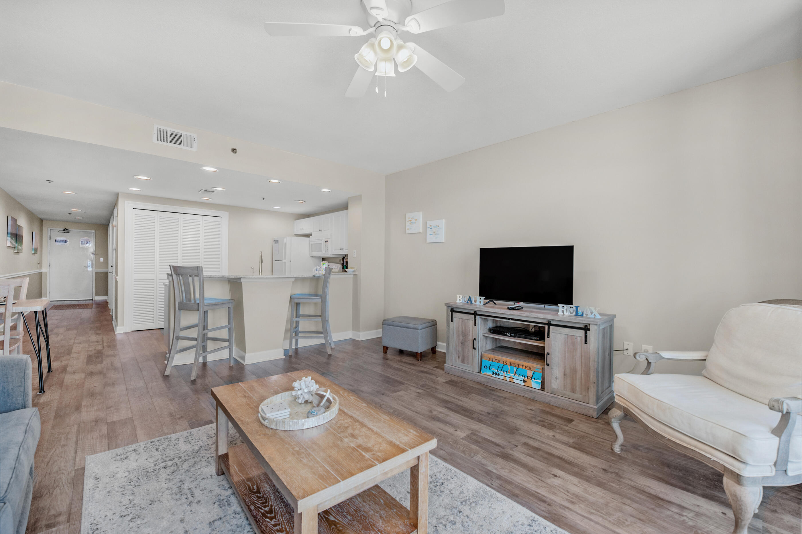 STERLING SHORES - Residential