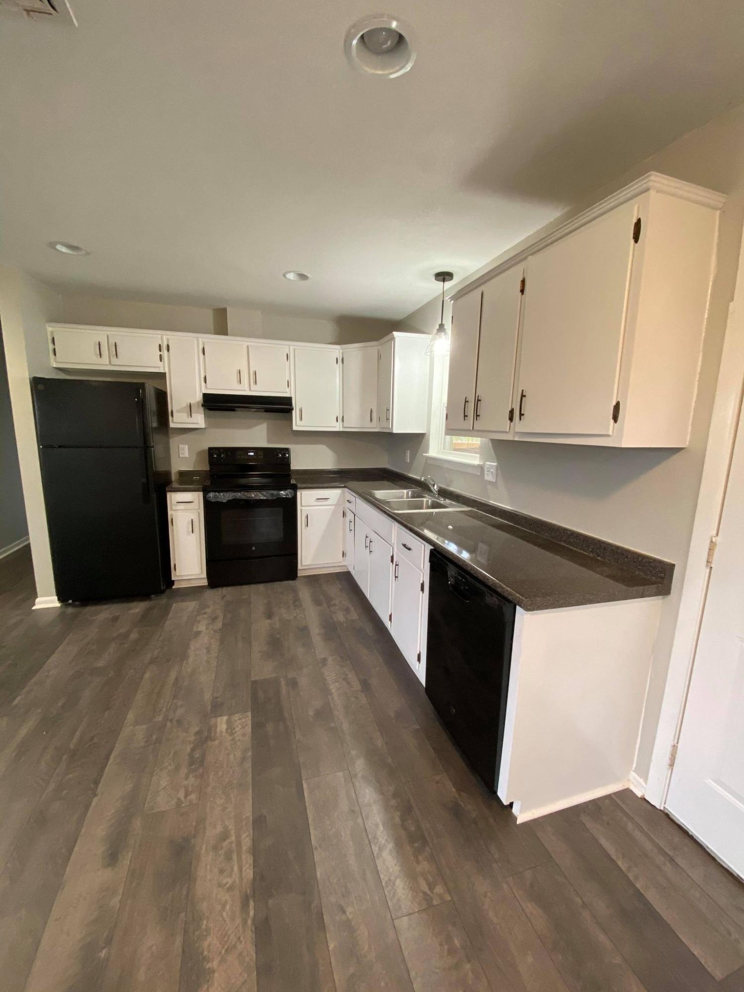 NORTH SUPERGROUP (221000.00) - Residential