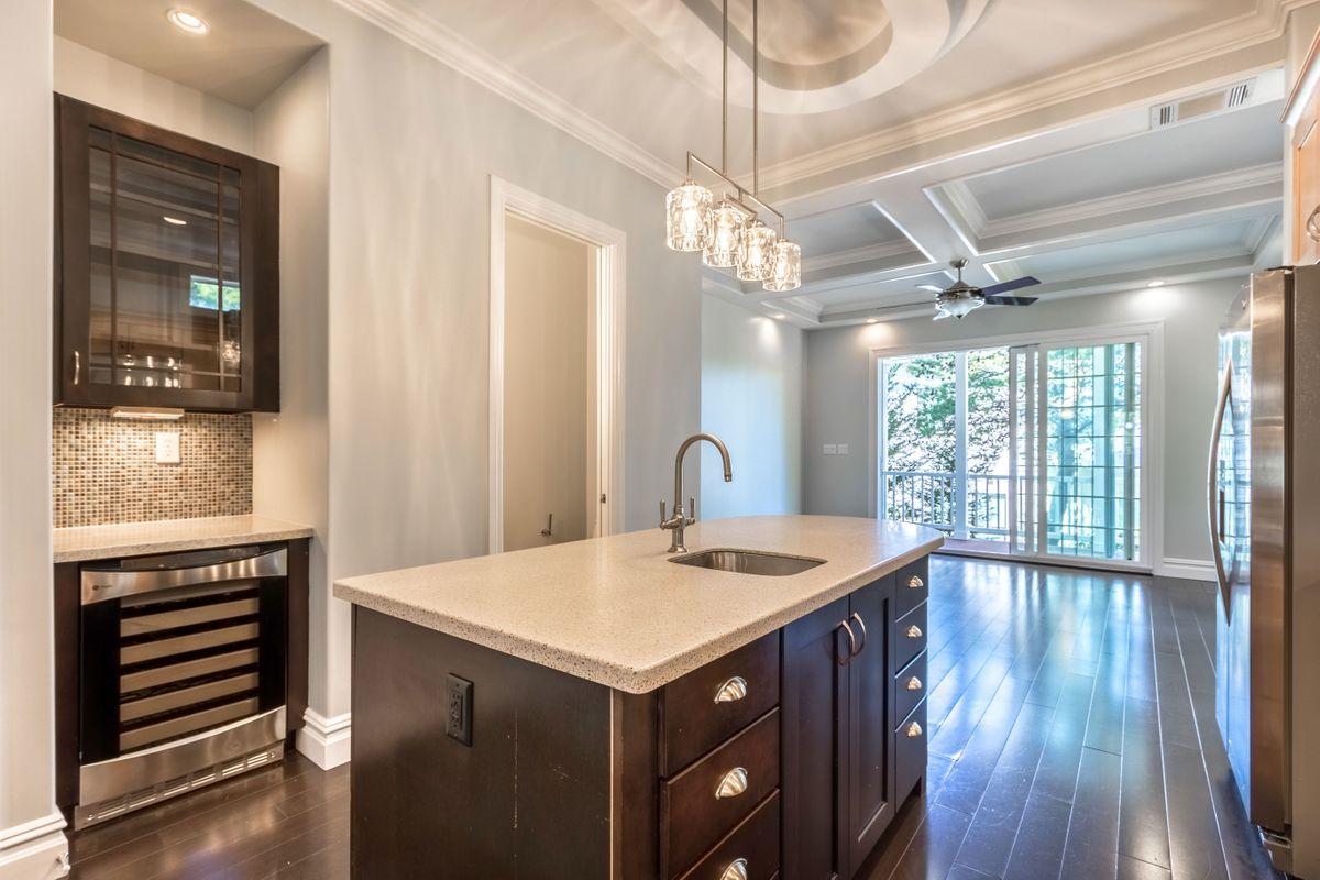 Dune Top Manor - Residential