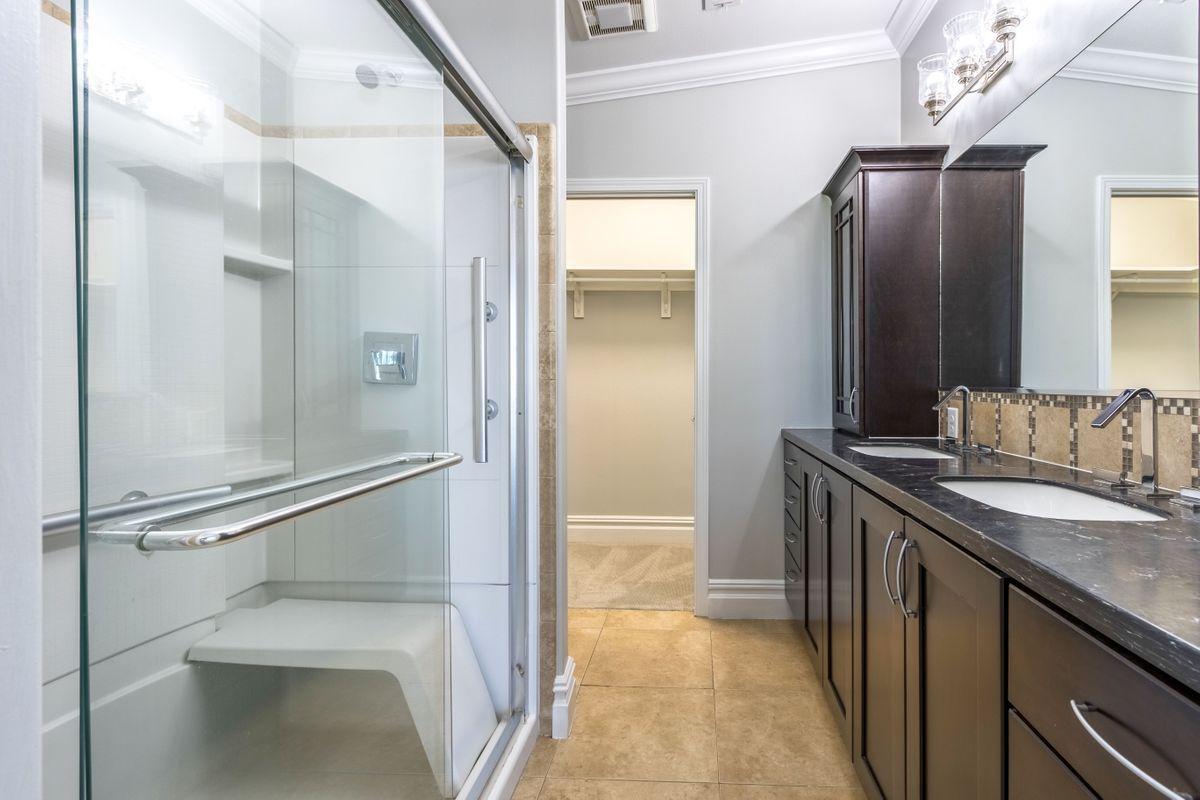 Dune Top Manor - Residential