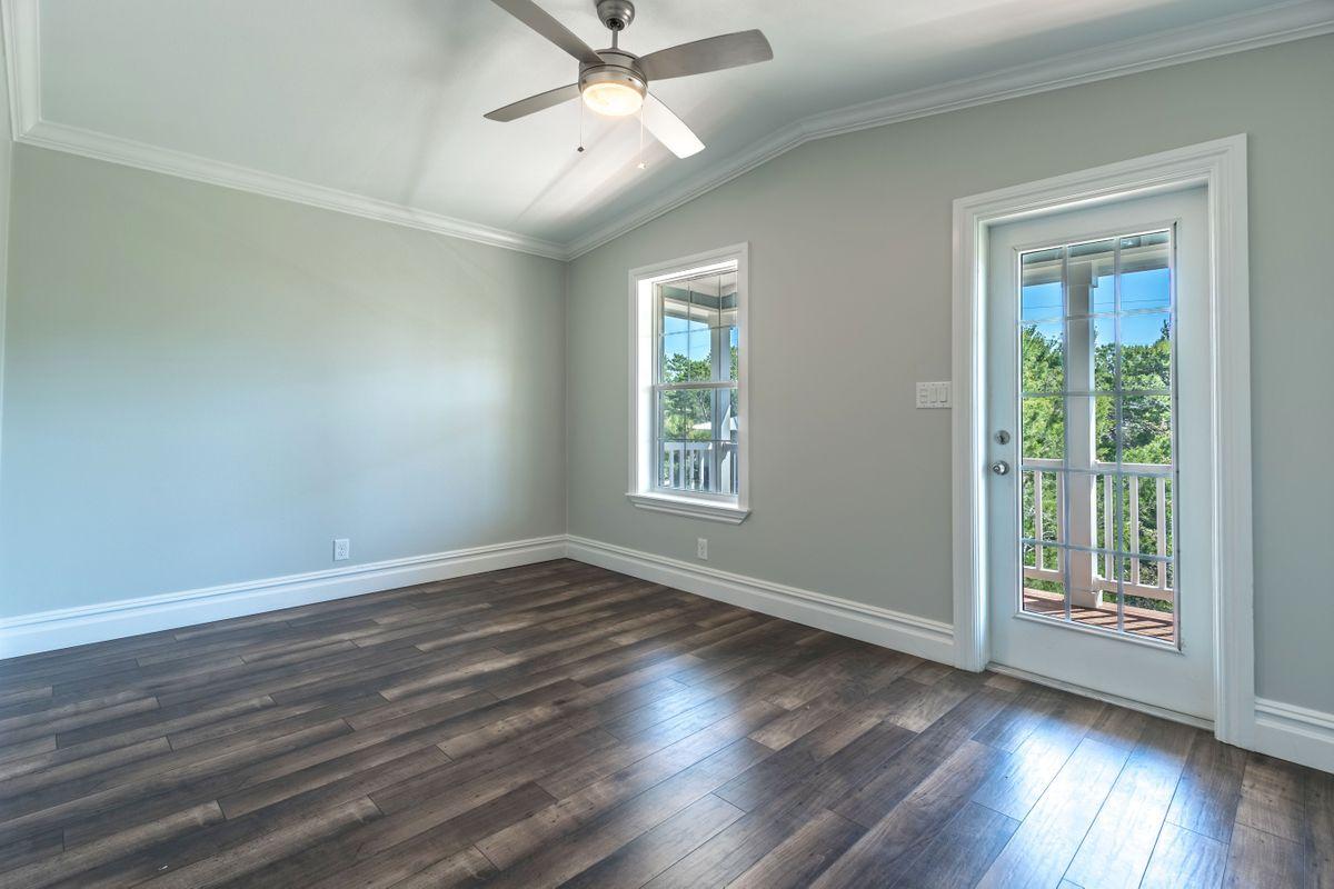 Dune Top Manor - Residential