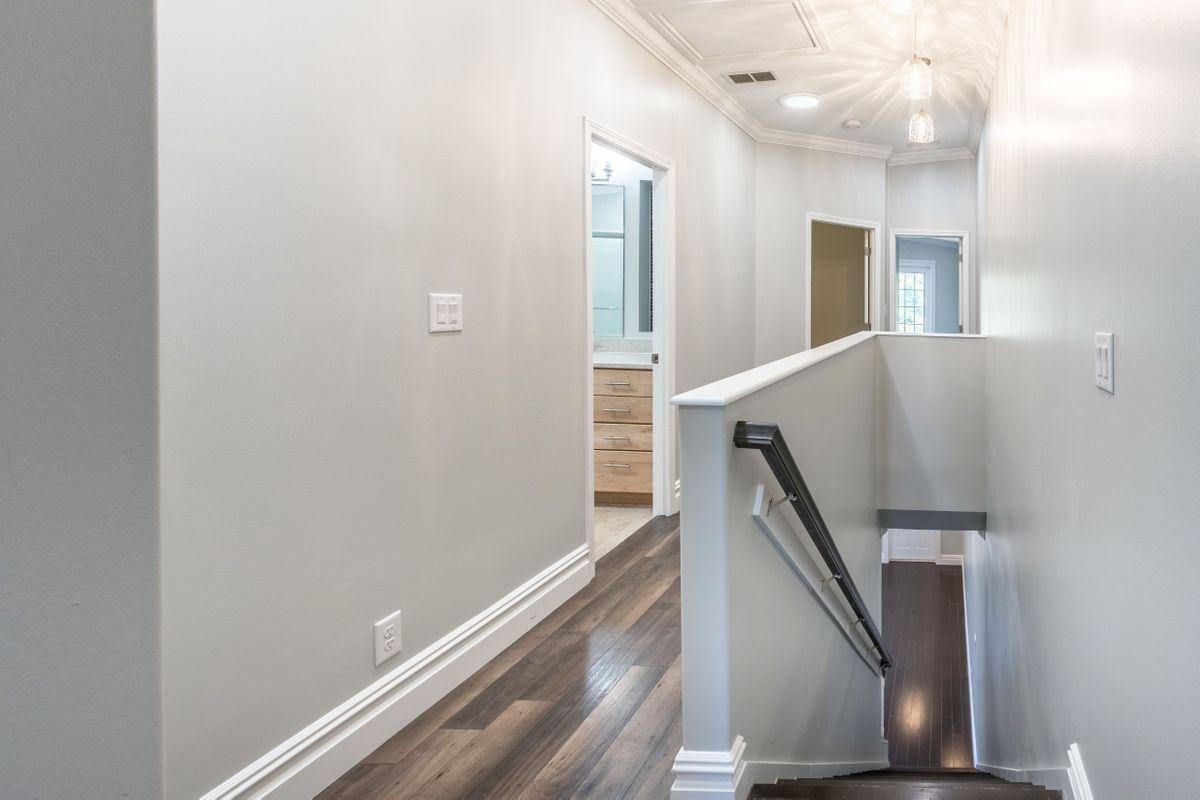 Dune Top Manor - Residential