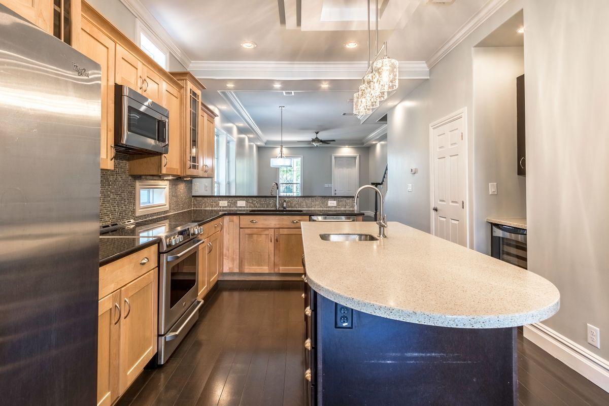 Dune Top Manor - Residential