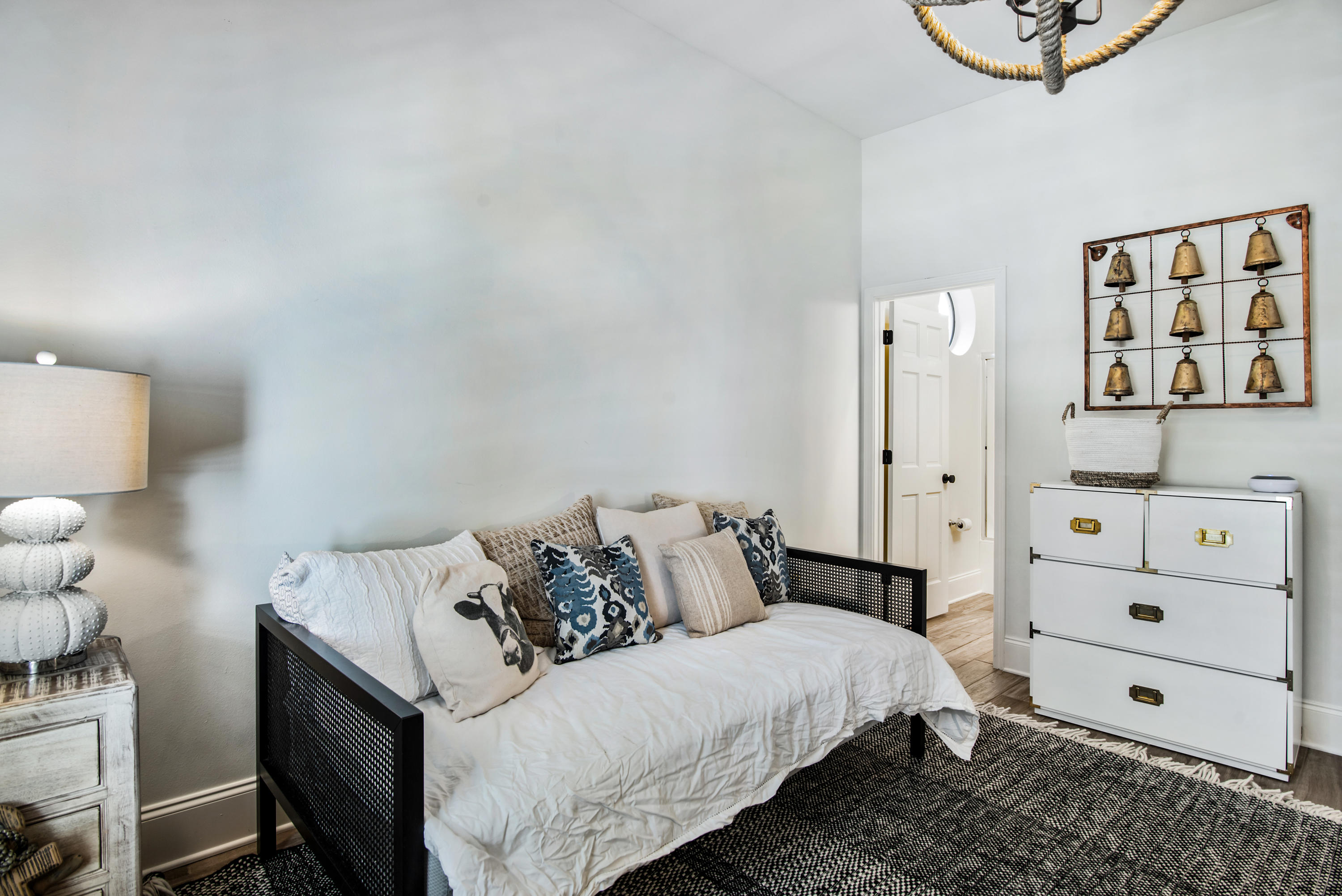 BURNT PINE - Residential