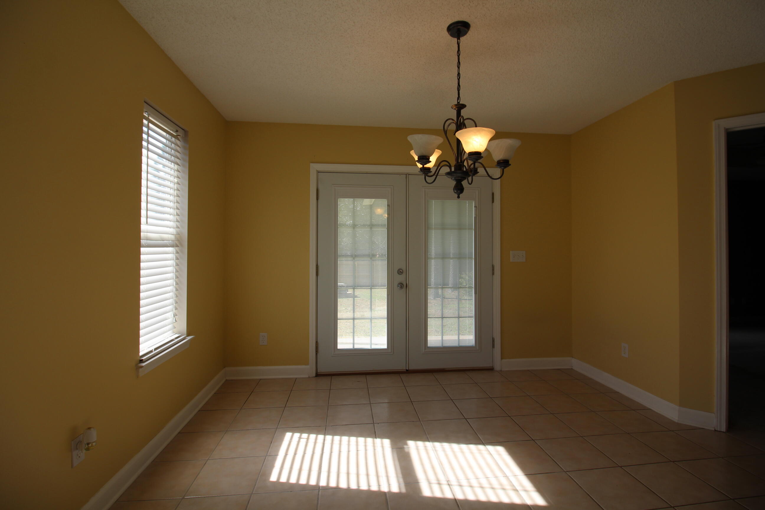 WYNNEHAVEN BEACH ESTATES 1ST ADDN - Residential