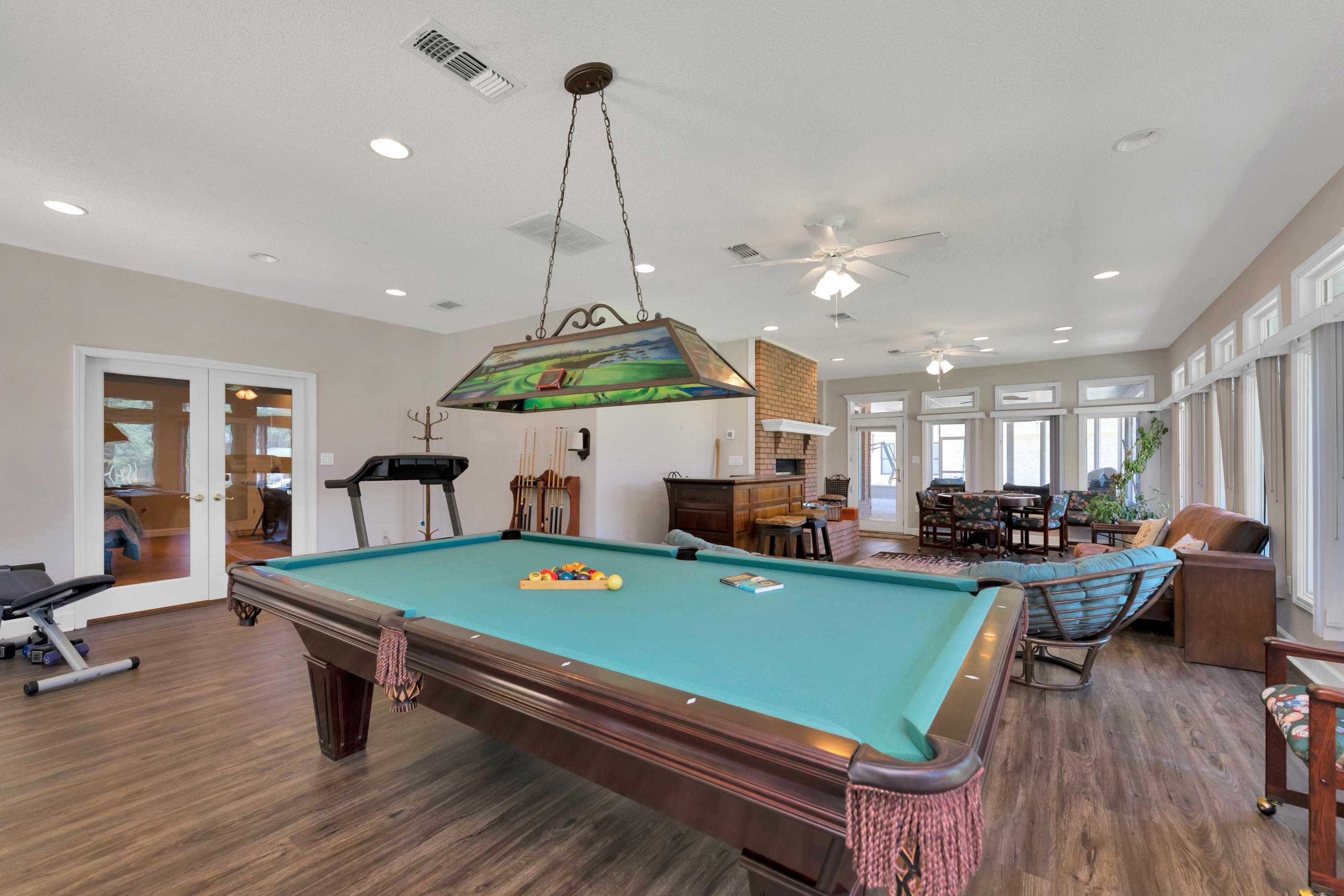 DANA POINTE - Residential